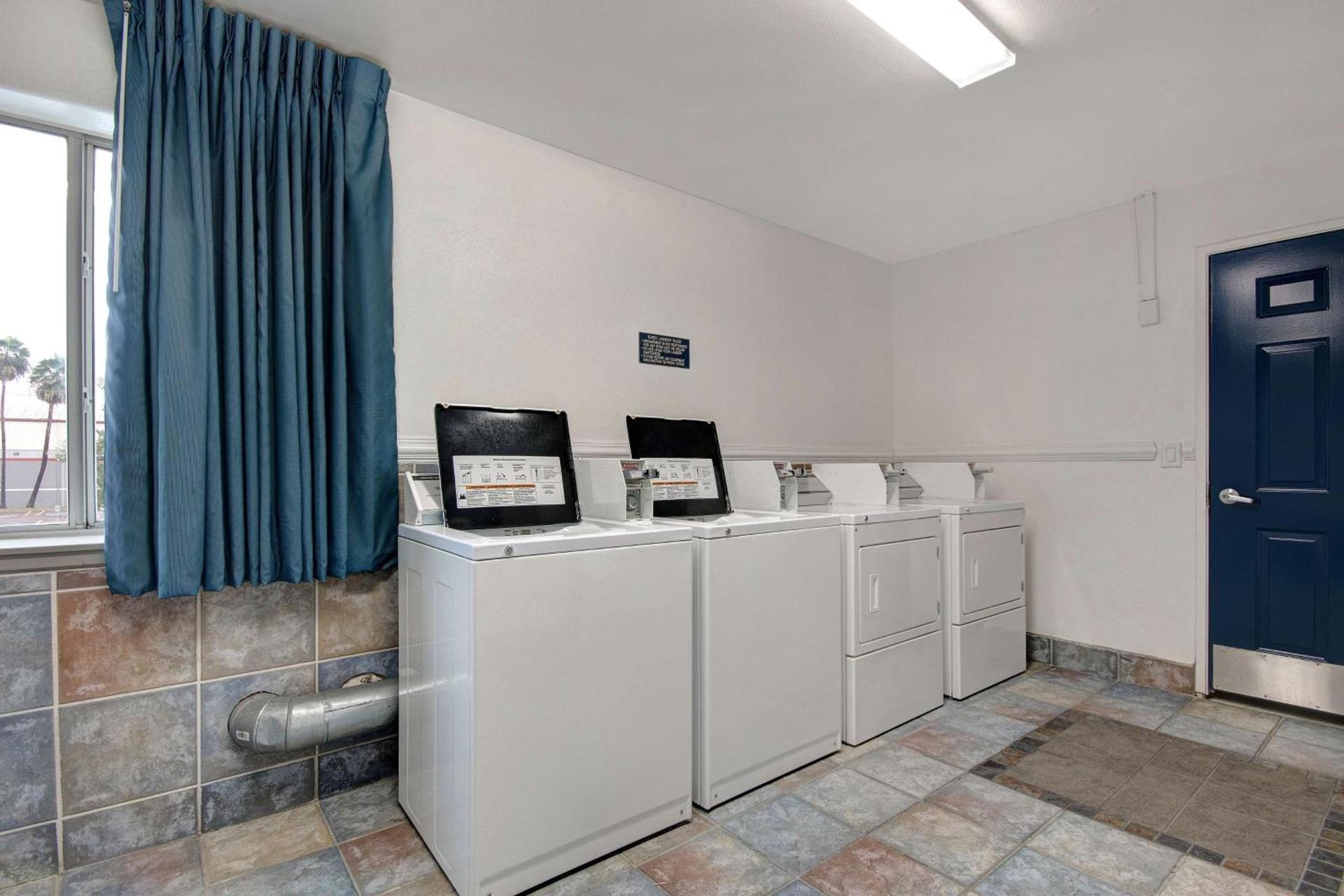 Motel 6-Pharr, TX photo 24