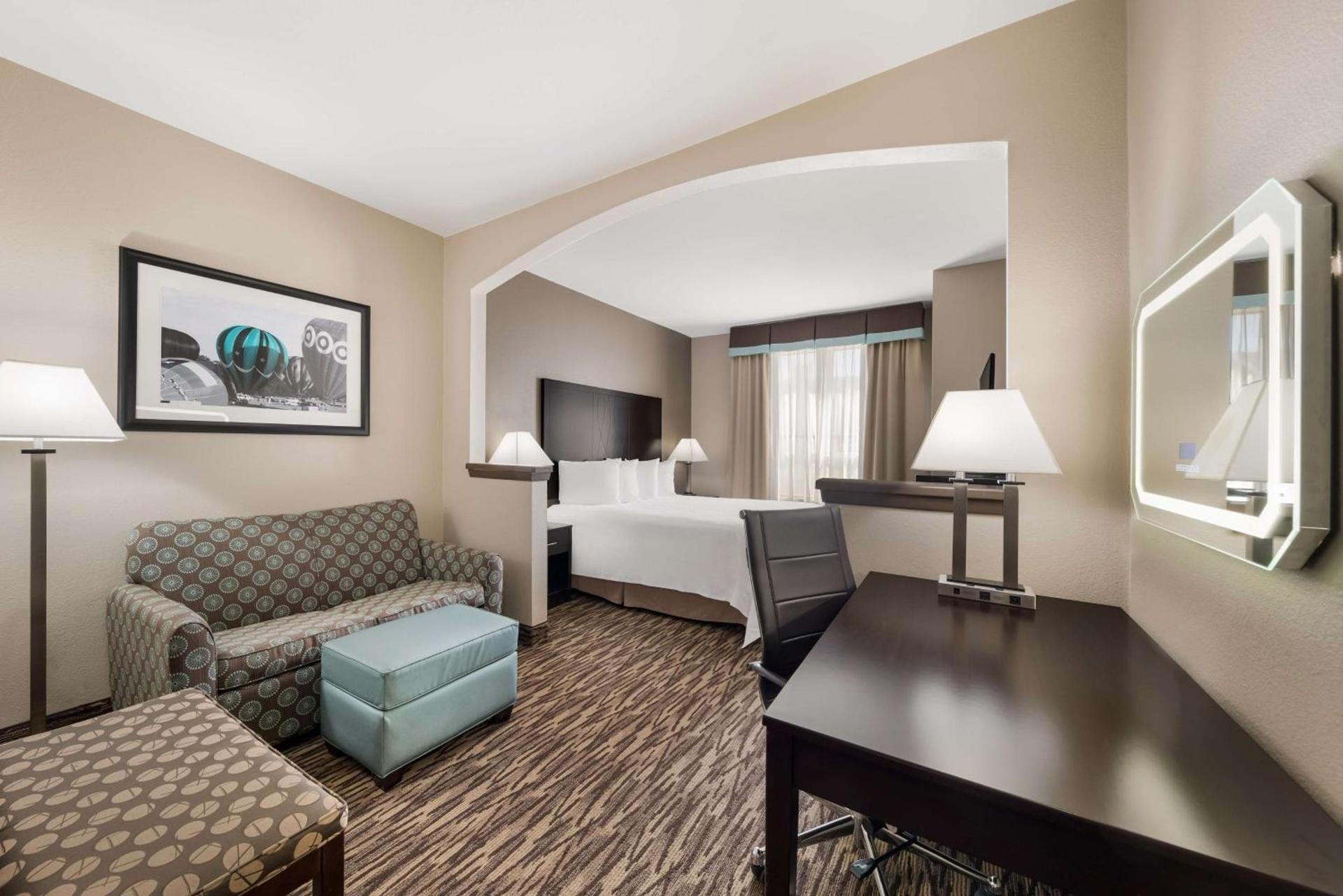 Comfort Suites Plano East - Richardson photo 17