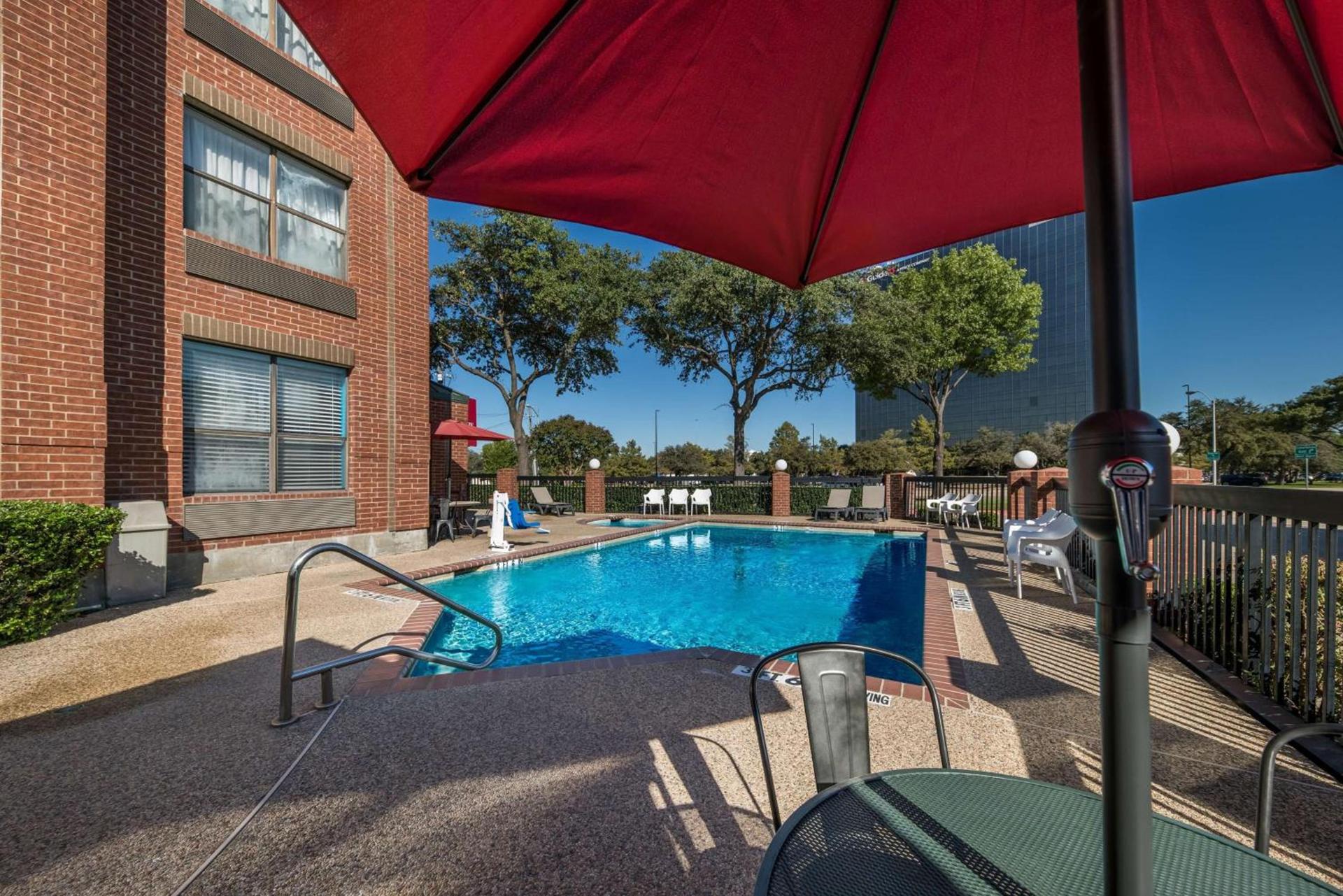 Comfort Suites Plano East - Richardson photo 33