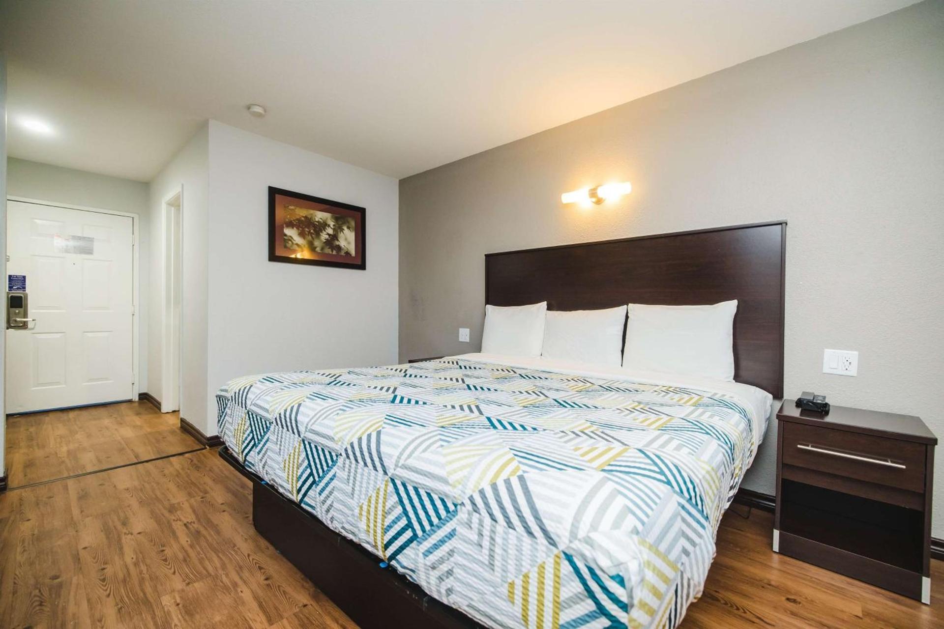 SureStay by Best Western Channelview-Baytown West photo 8
