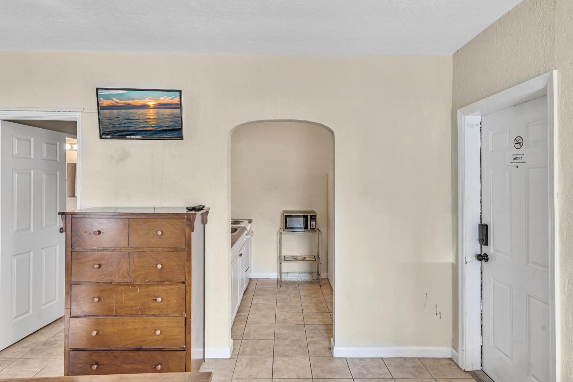 Charter House photo 15