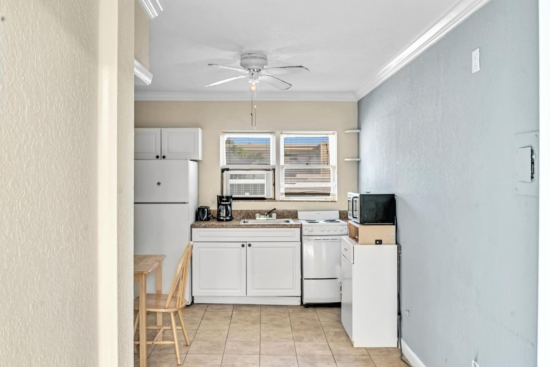 Charter House photo 22