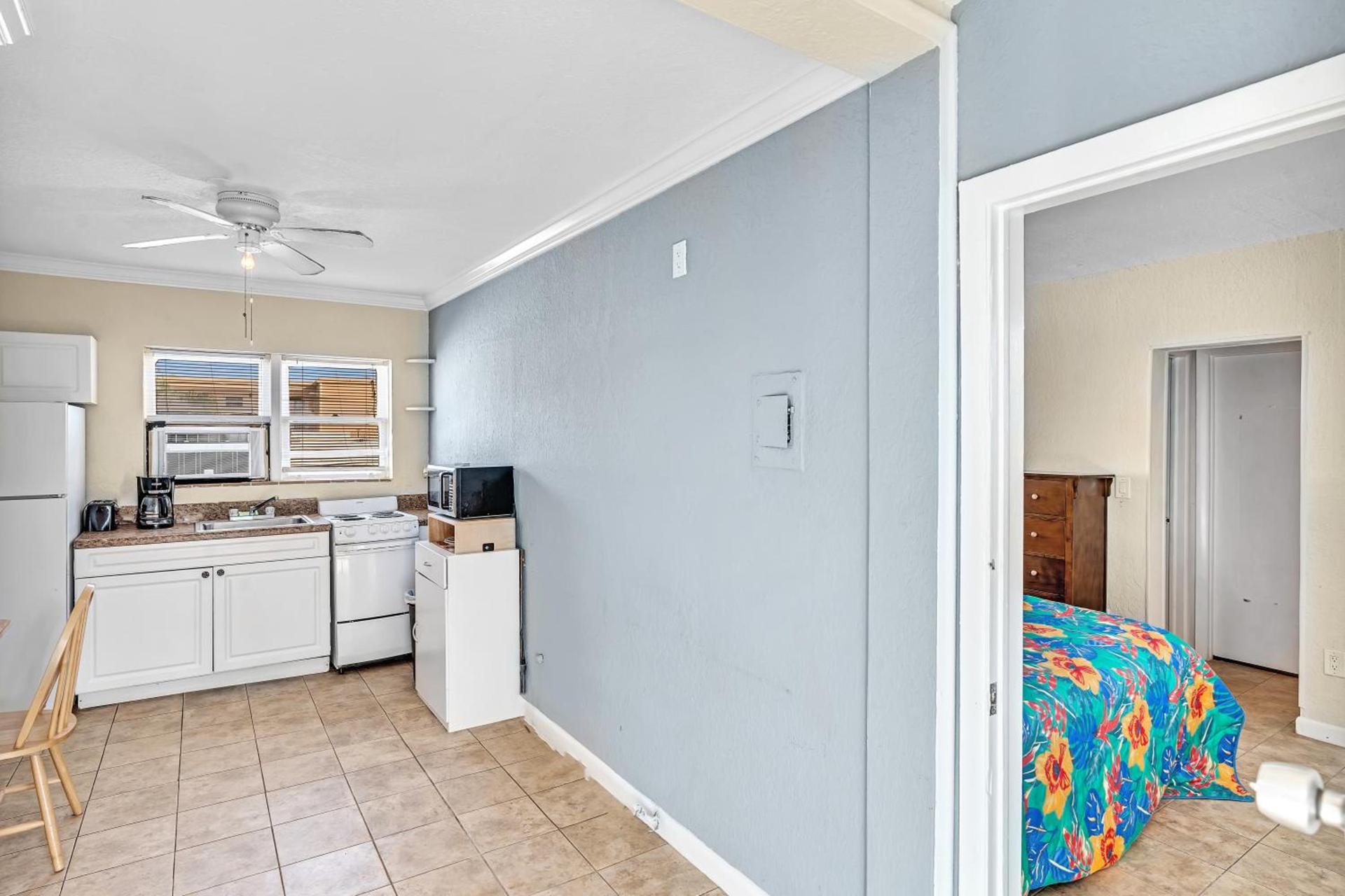Charter House photo 34