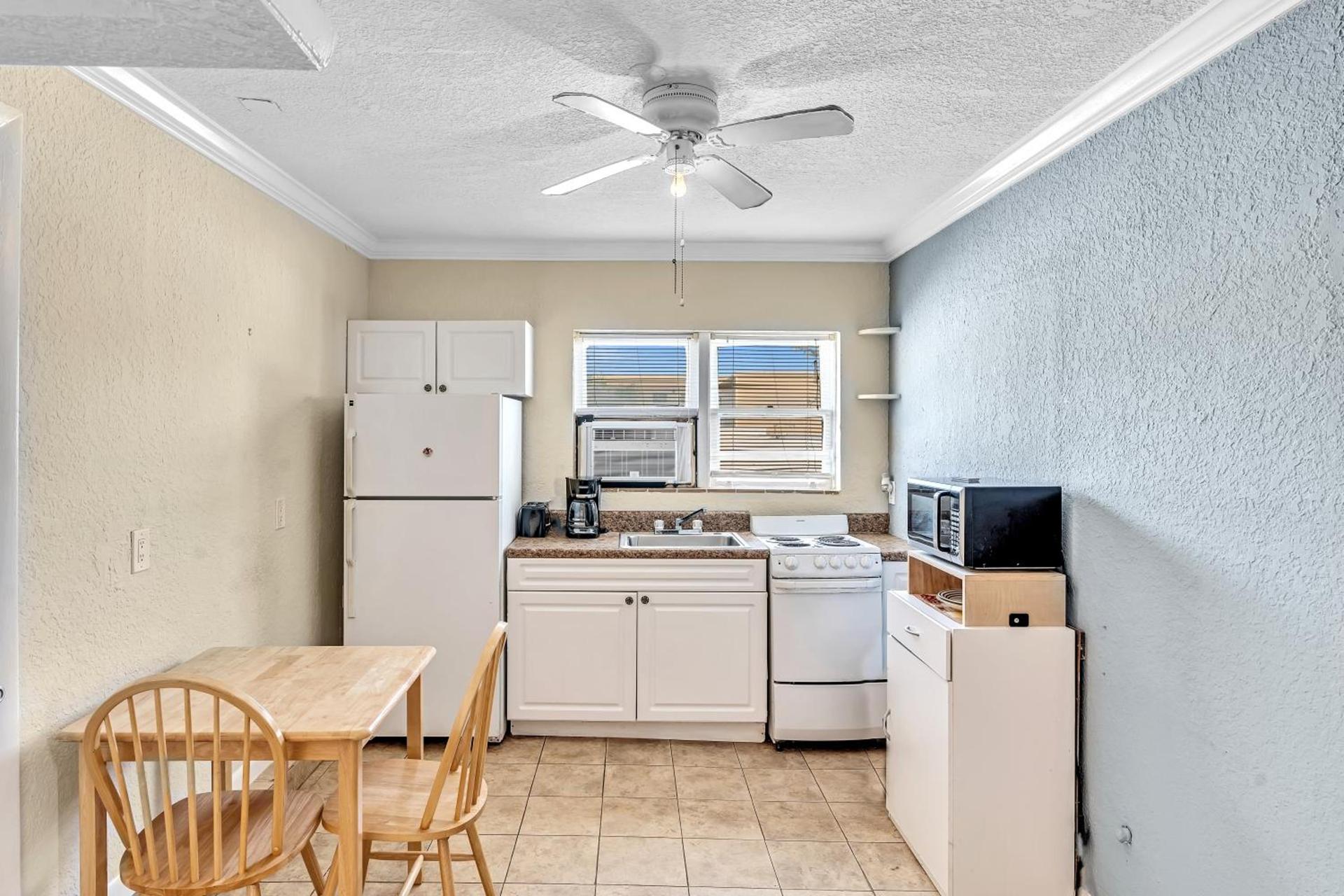 Charter House photo 39