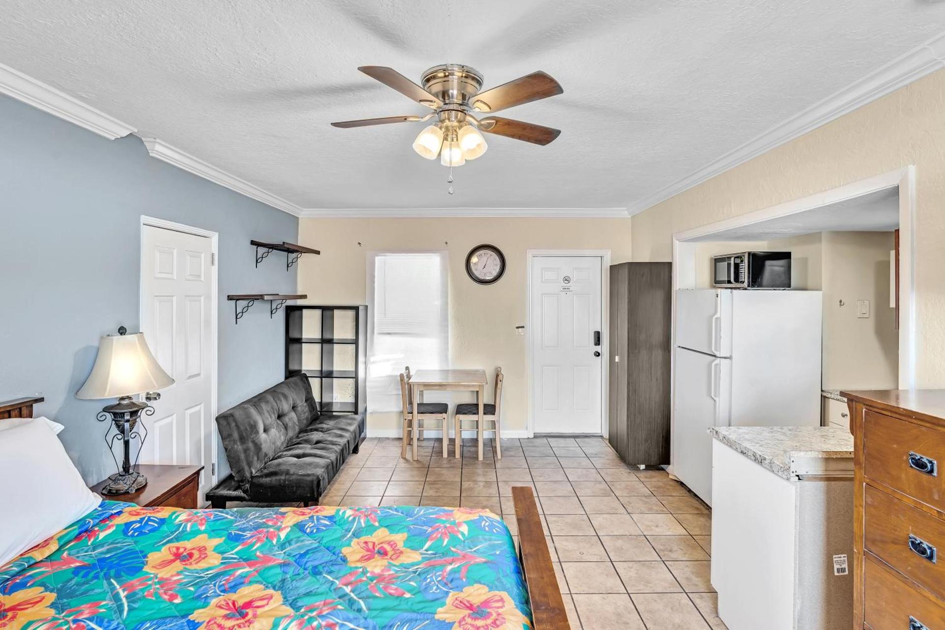 Charter House photo 48