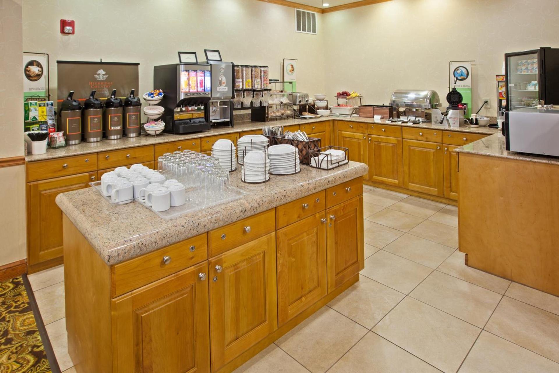 Country Inn & Suites by Radisson, Columbus West, OH photo 26