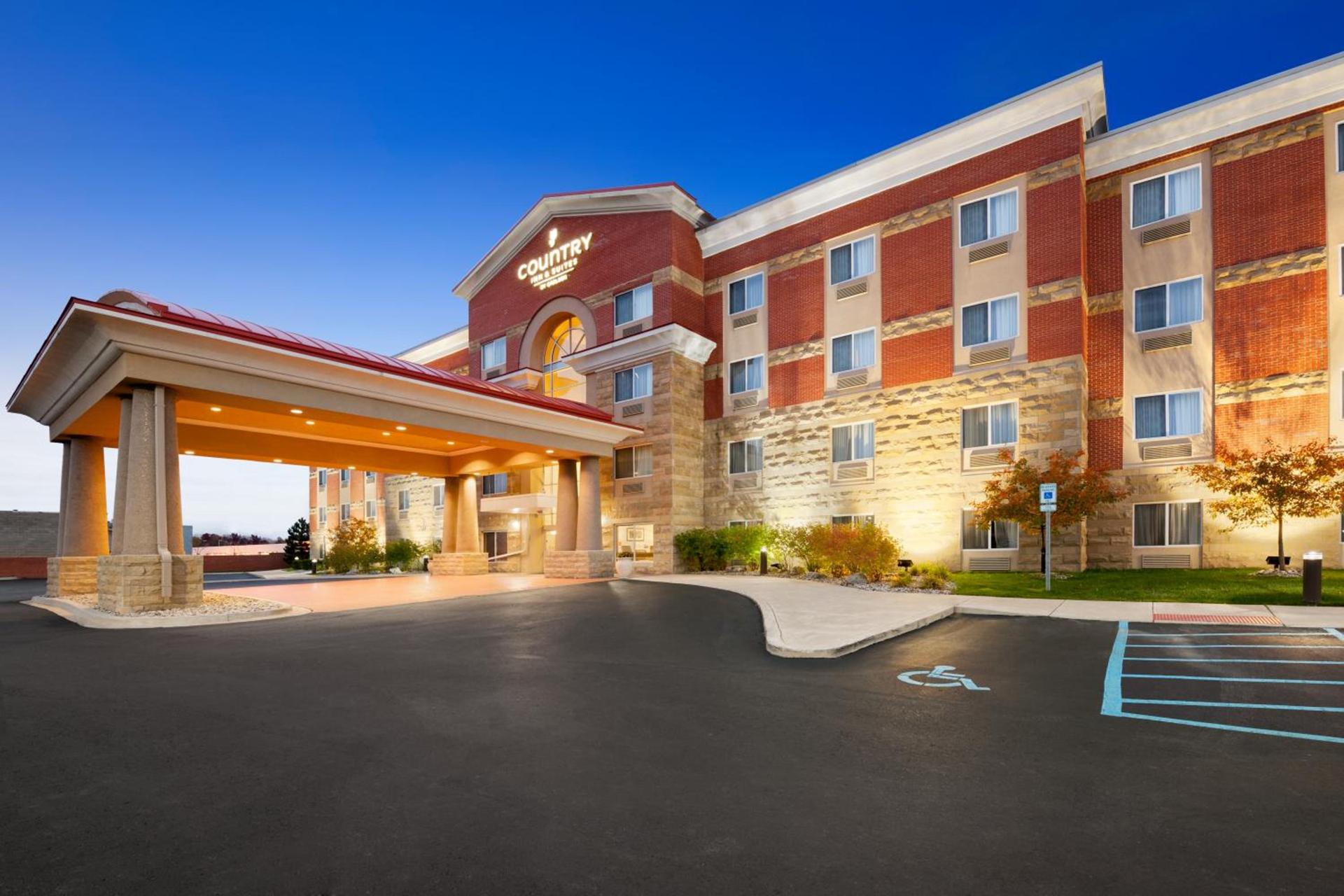 Country Inn & Suites by Radisson, Dearborn, MI photo 51