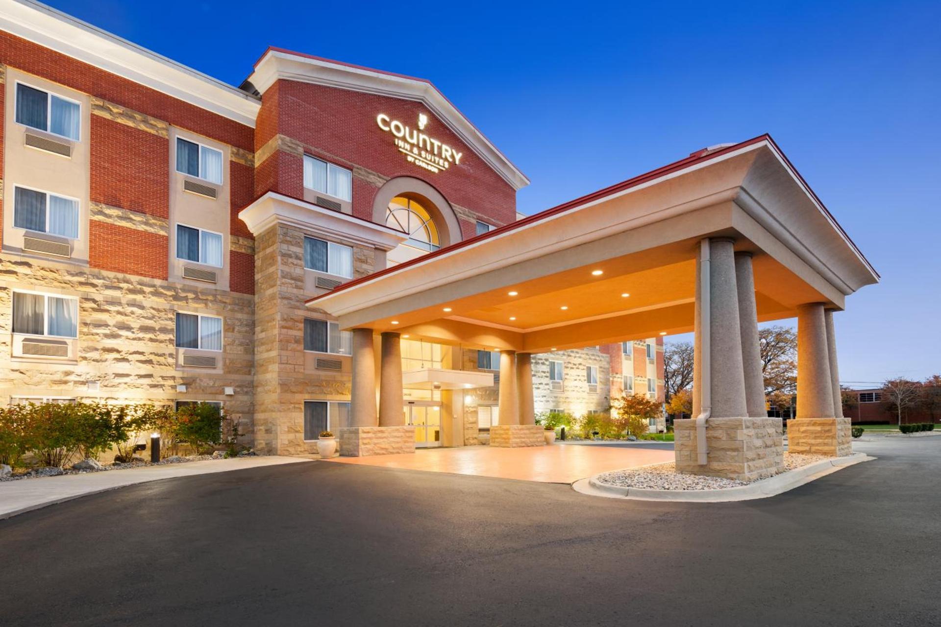 Country Inn & Suites by Radisson, Dearborn, MI photo 32