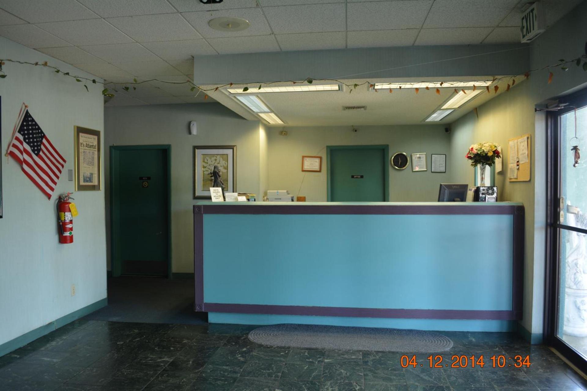 Camilla Inn & Suites photo 5