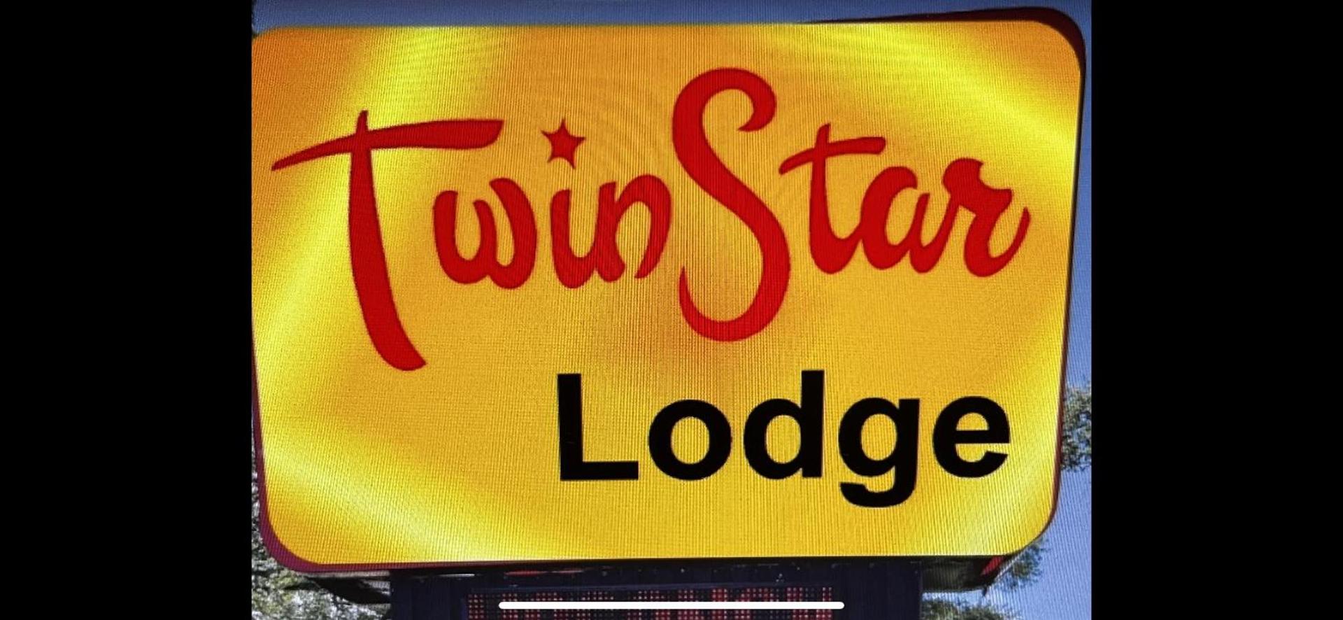 Twin Star Lodge photo 2