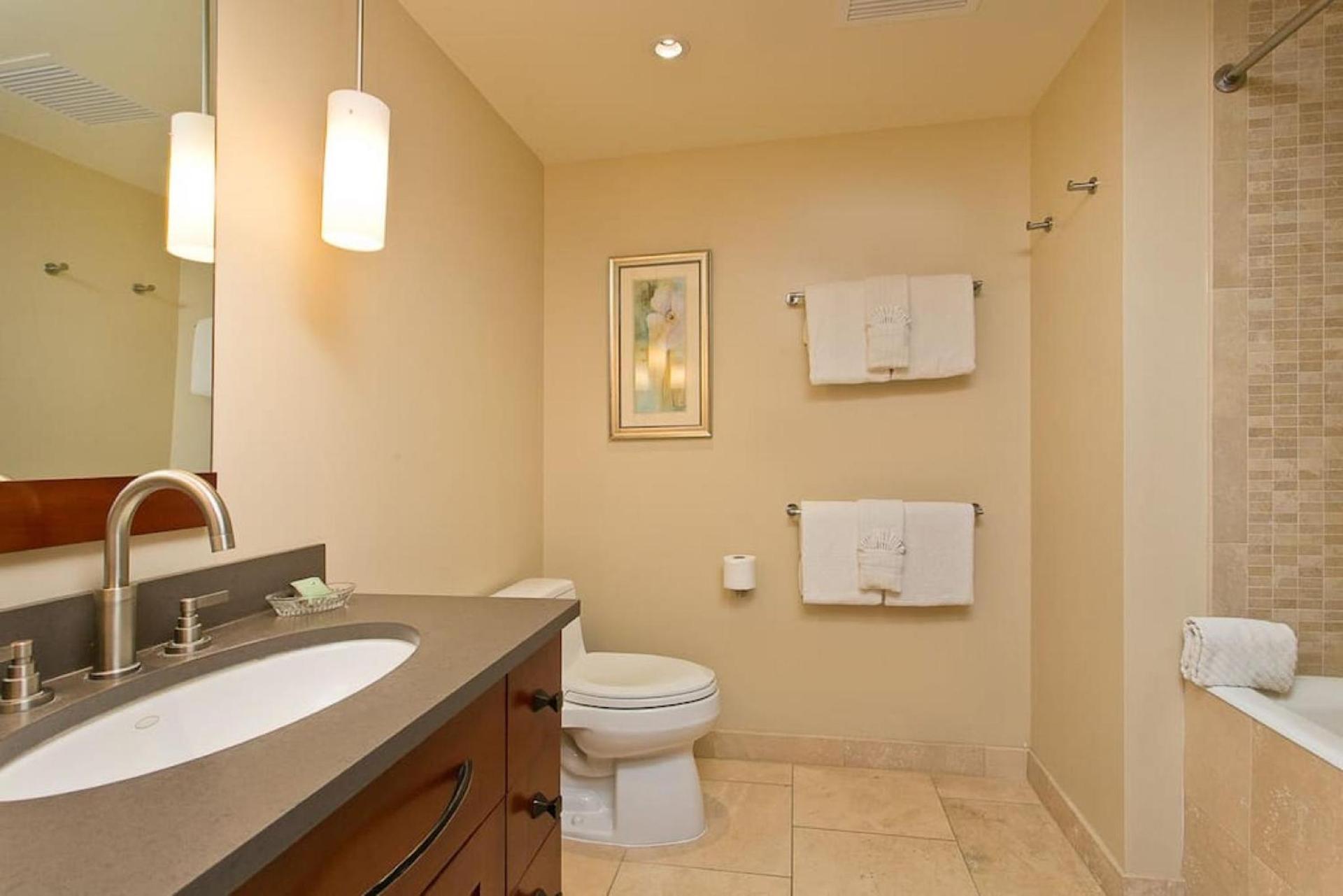 KBV O1002 Ocean View Spacious 3 Bedroom Unit photo 8