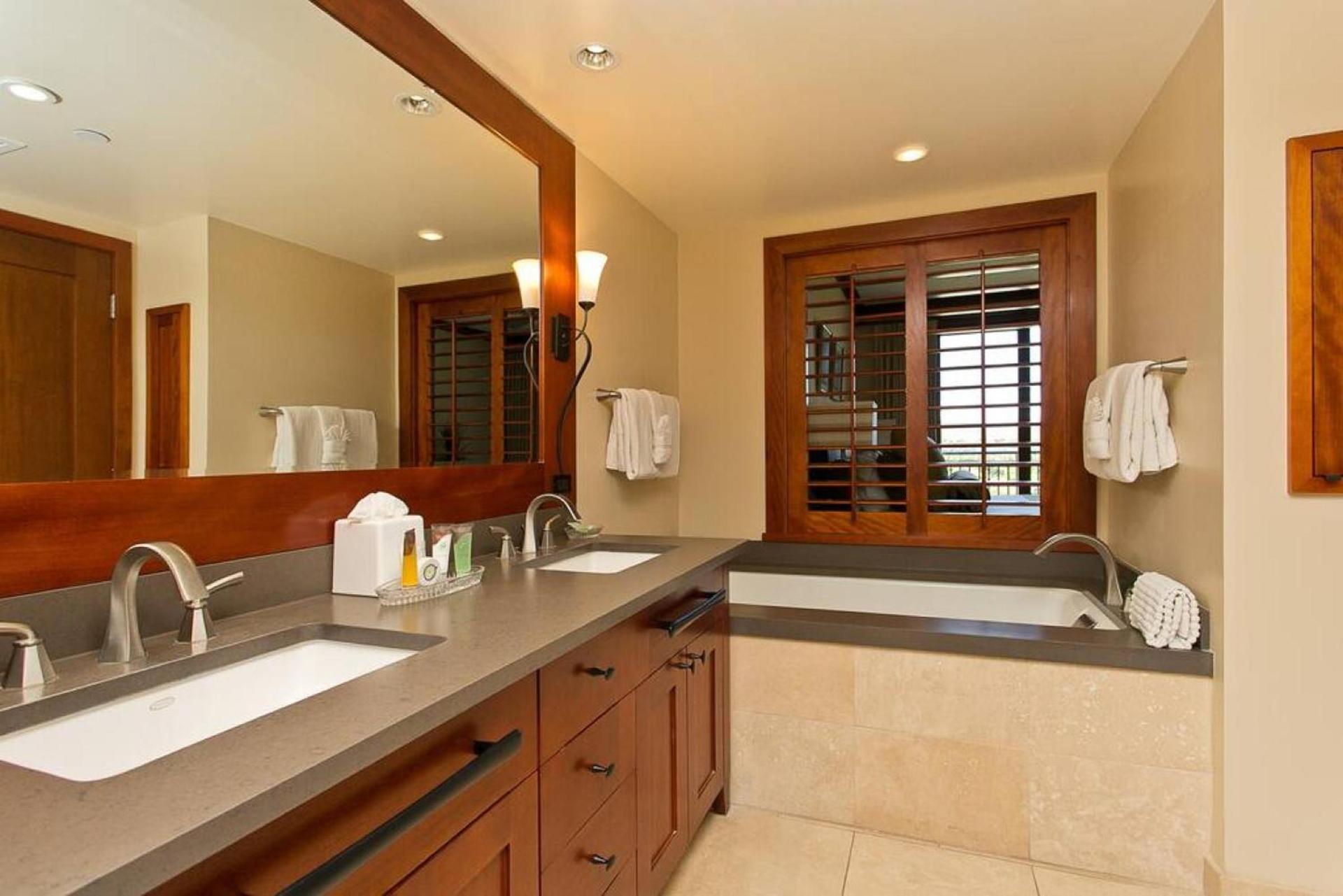 KBV O1002 Ocean View Spacious 3 Bedroom Unit photo 7