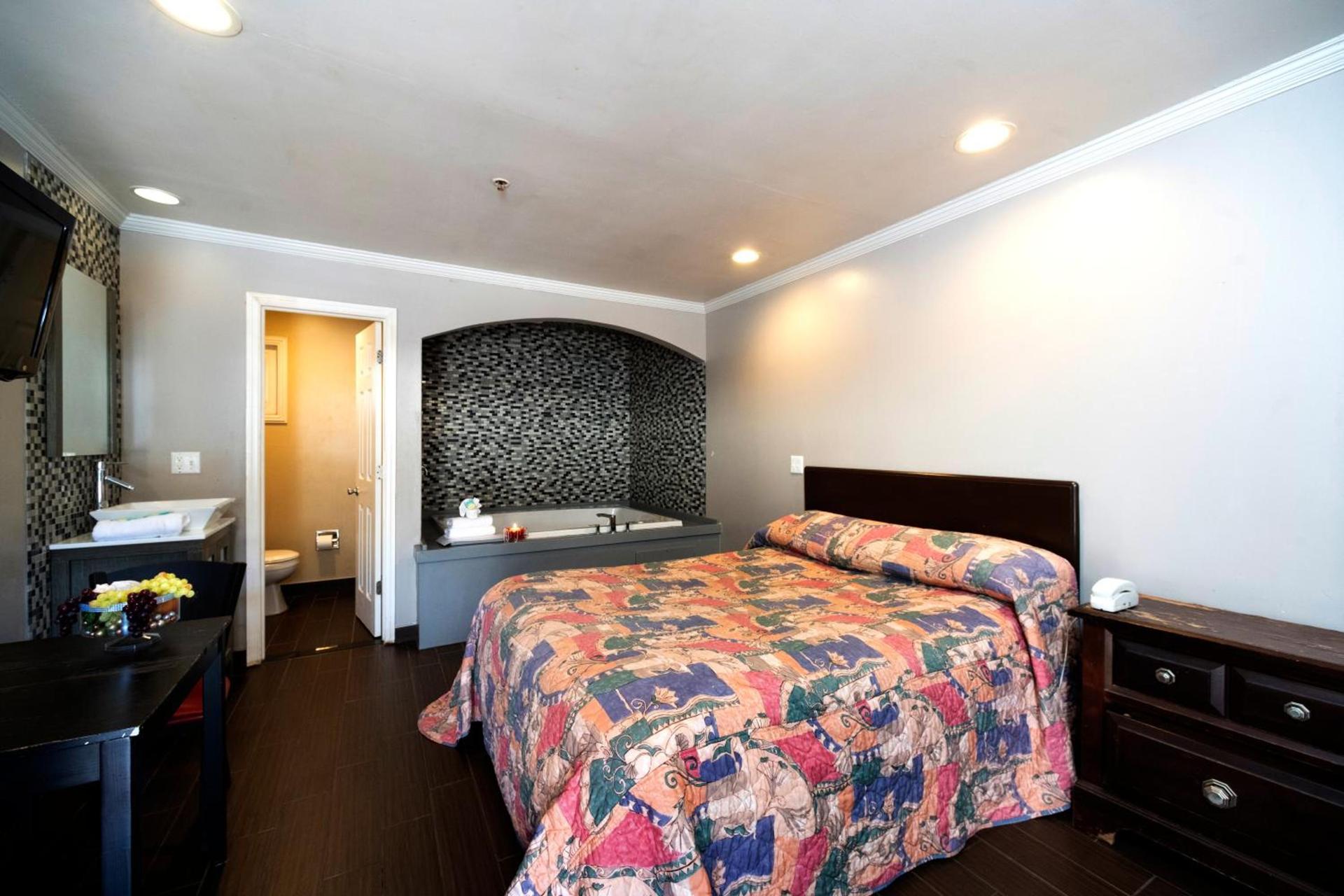 Post Road Inn Motel photo 4