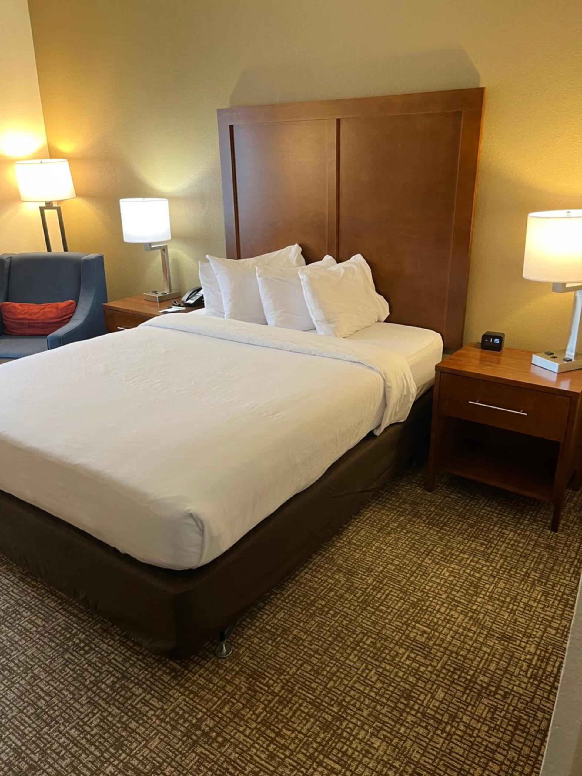 Wingate by Wyndham Pittsburgh West Mifflin photo 4