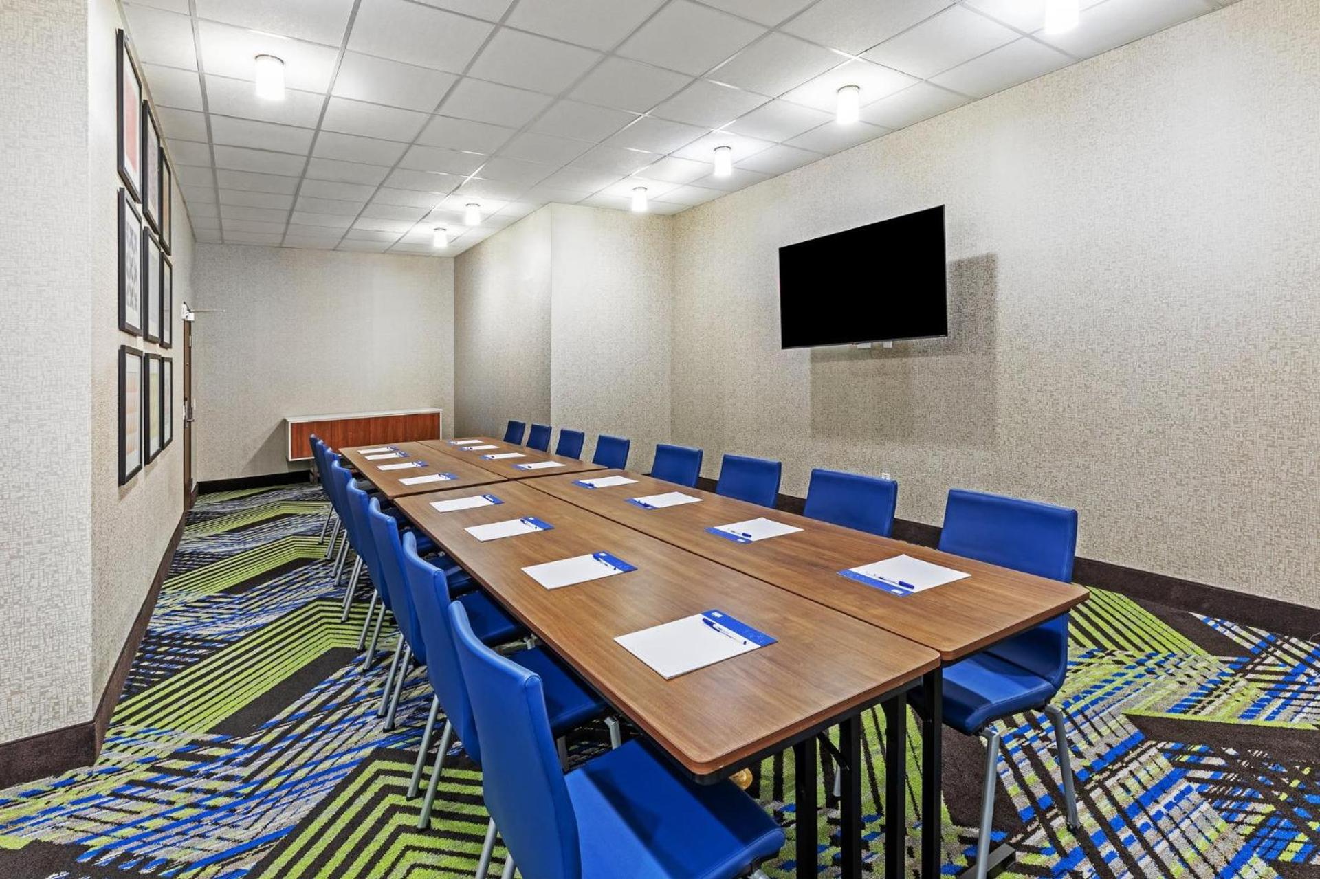 Holiday Inn Express & Suites - Houston - Downtown North by IHG photo 22