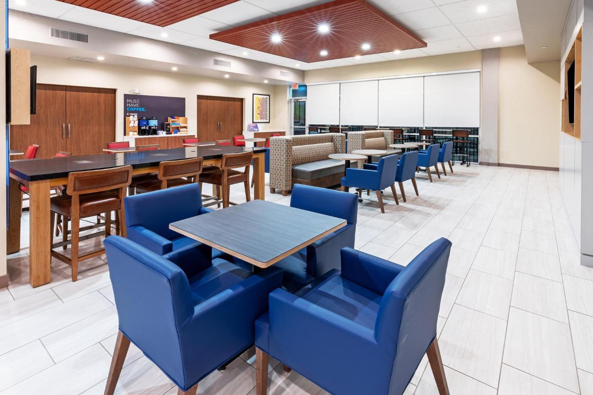 Holiday Inn Express & Suites - Houston - Downtown North by IHG photo 38