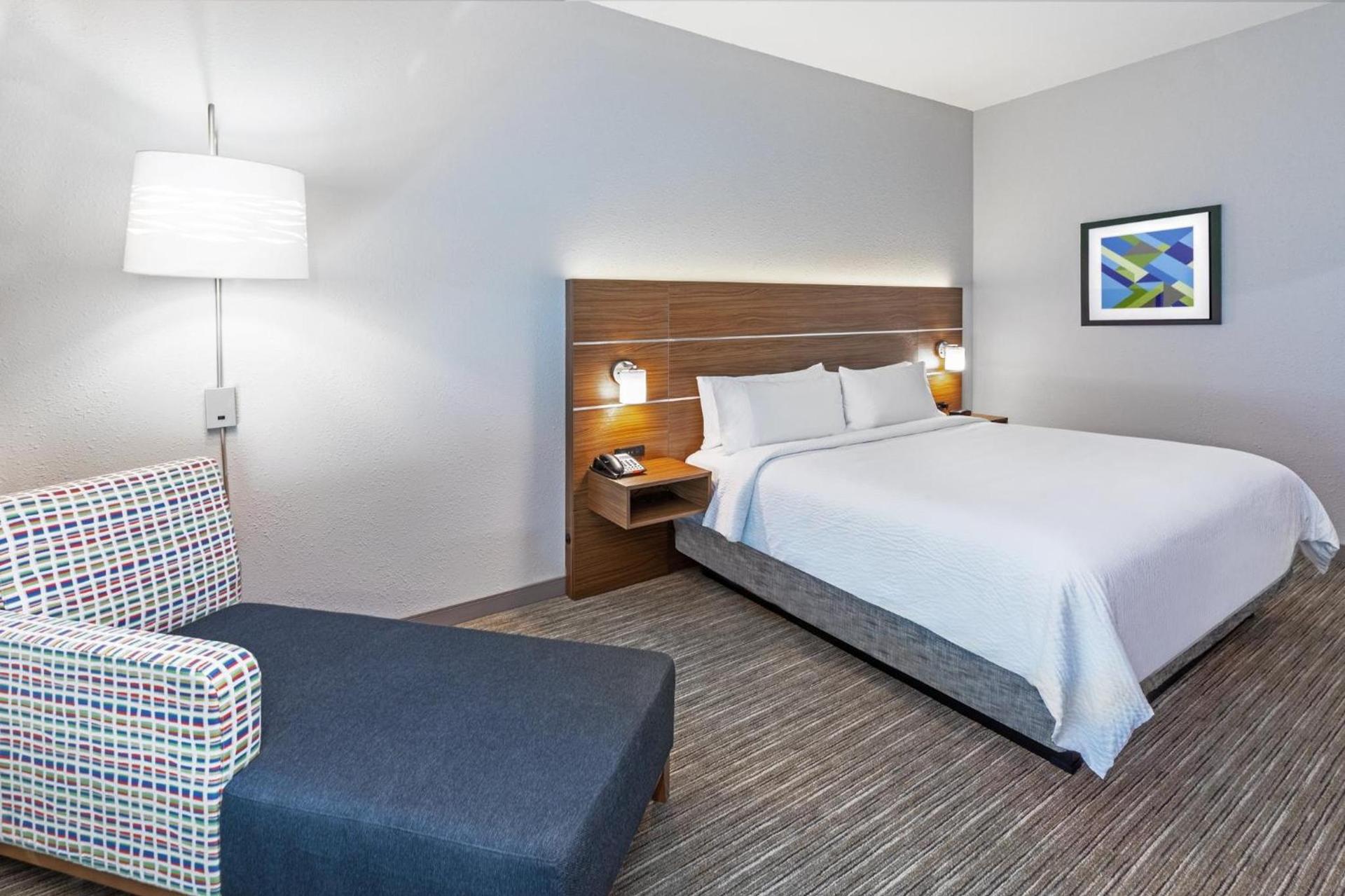 Holiday Inn Express & Suites - Houston - Downtown North by IHG photo 29
