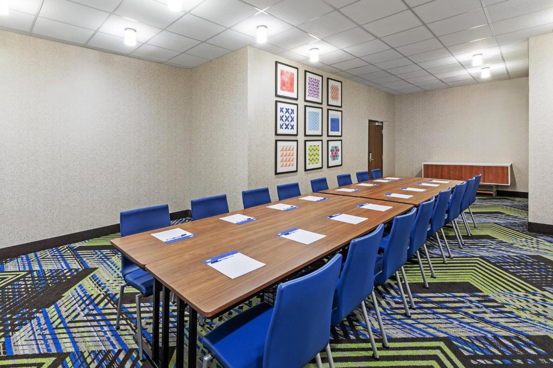 Holiday Inn Express & Suites - Houston - Downtown North by IHG photo 31