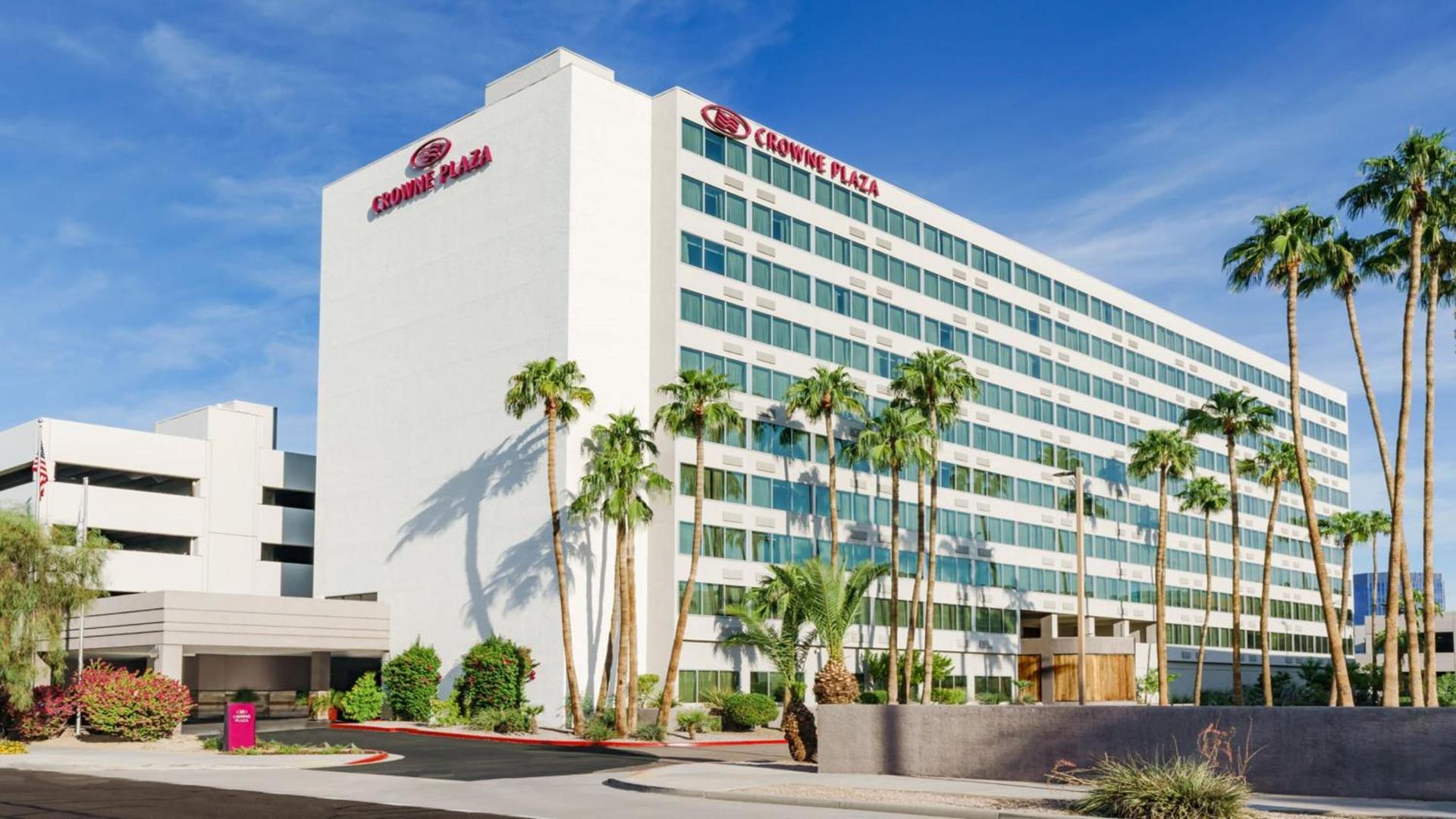 Crowne Plaza Phoenix Airport - PHX by IHG photo 1