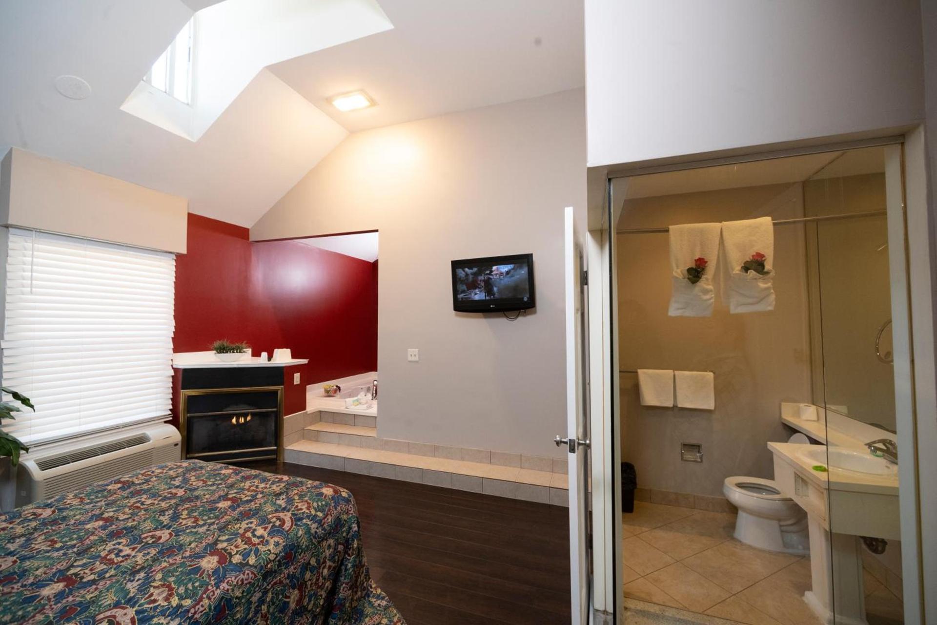 Post Road Inn Motel photo 10