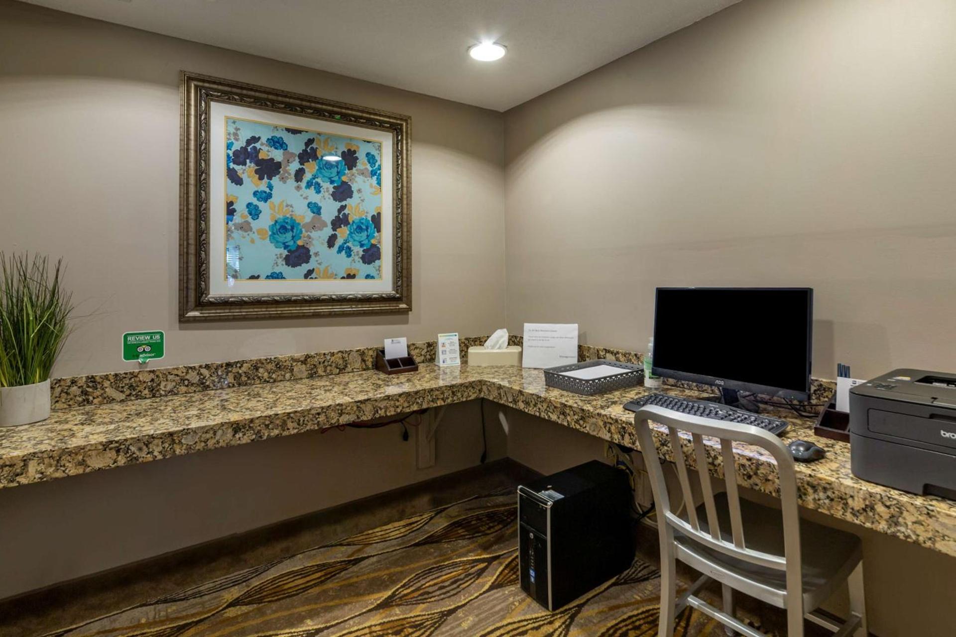 Best Western Palm Beach Lakes photo 34
