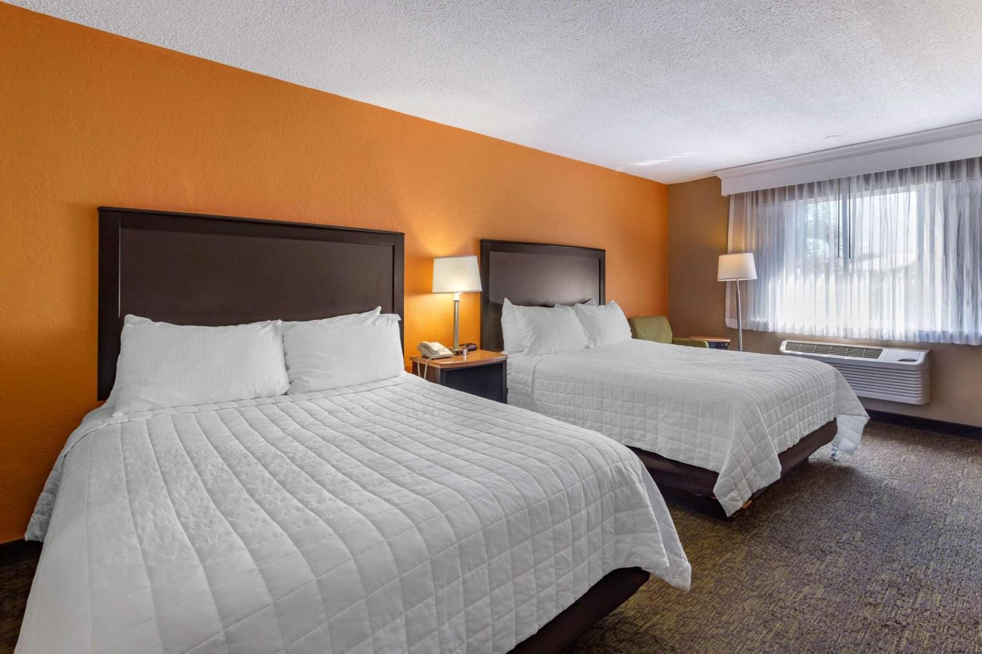 Best Western Palm Beach Lakes photo 8
