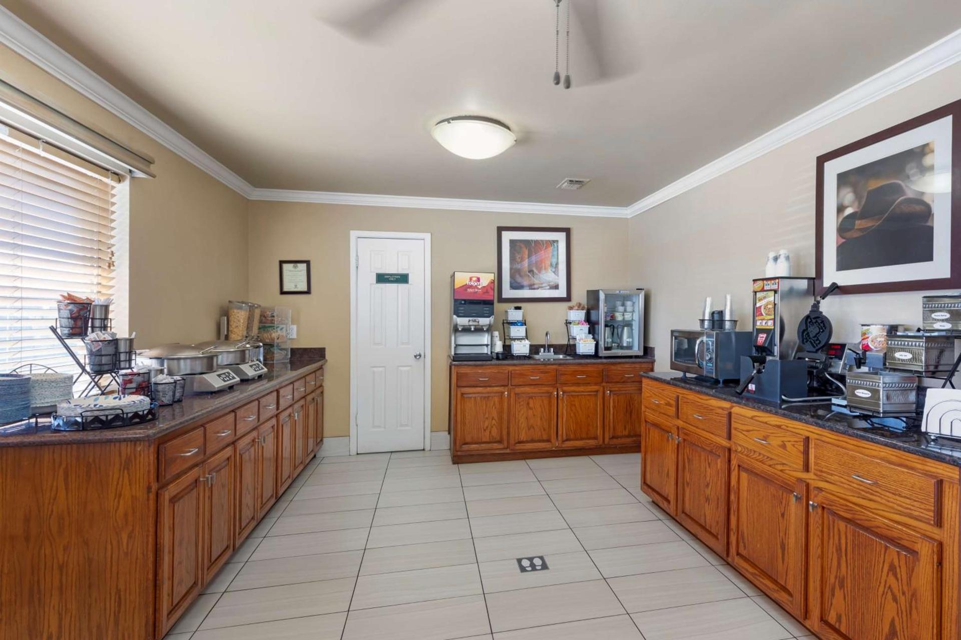 Best Western Caprock Inn photo 25