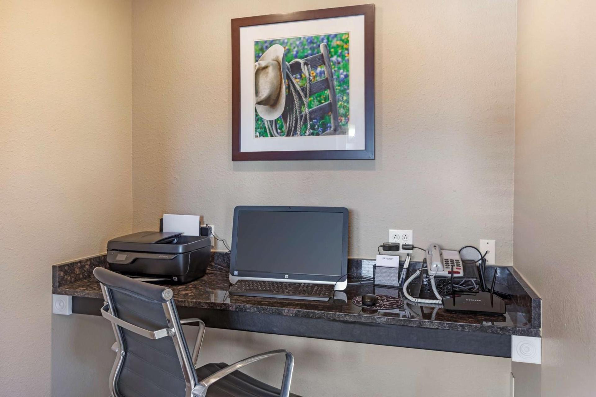 Best Western Caprock Inn photo 23
