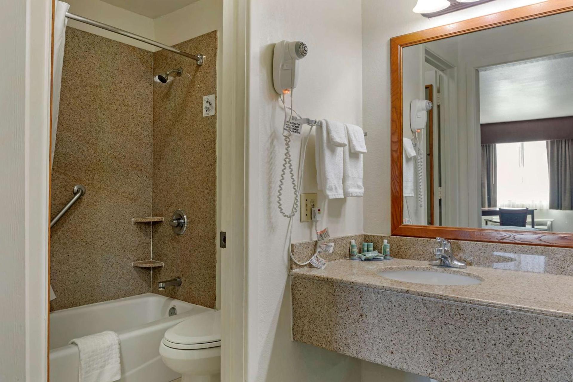 Best Western Caprock Inn photo 17