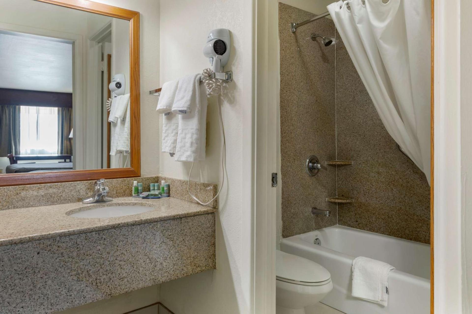 Best Western Caprock Inn photo 14