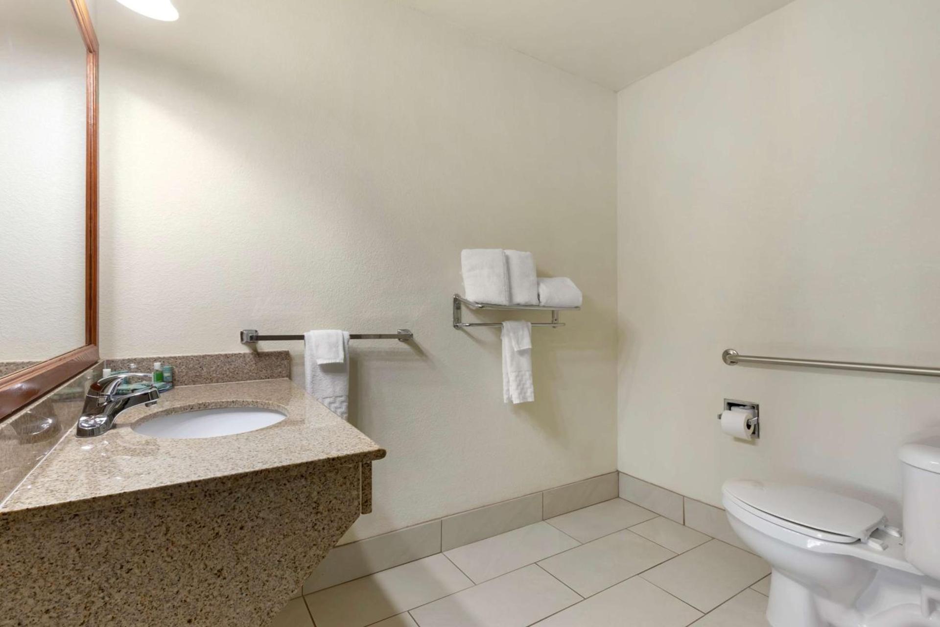 Best Western Caprock Inn photo 21
