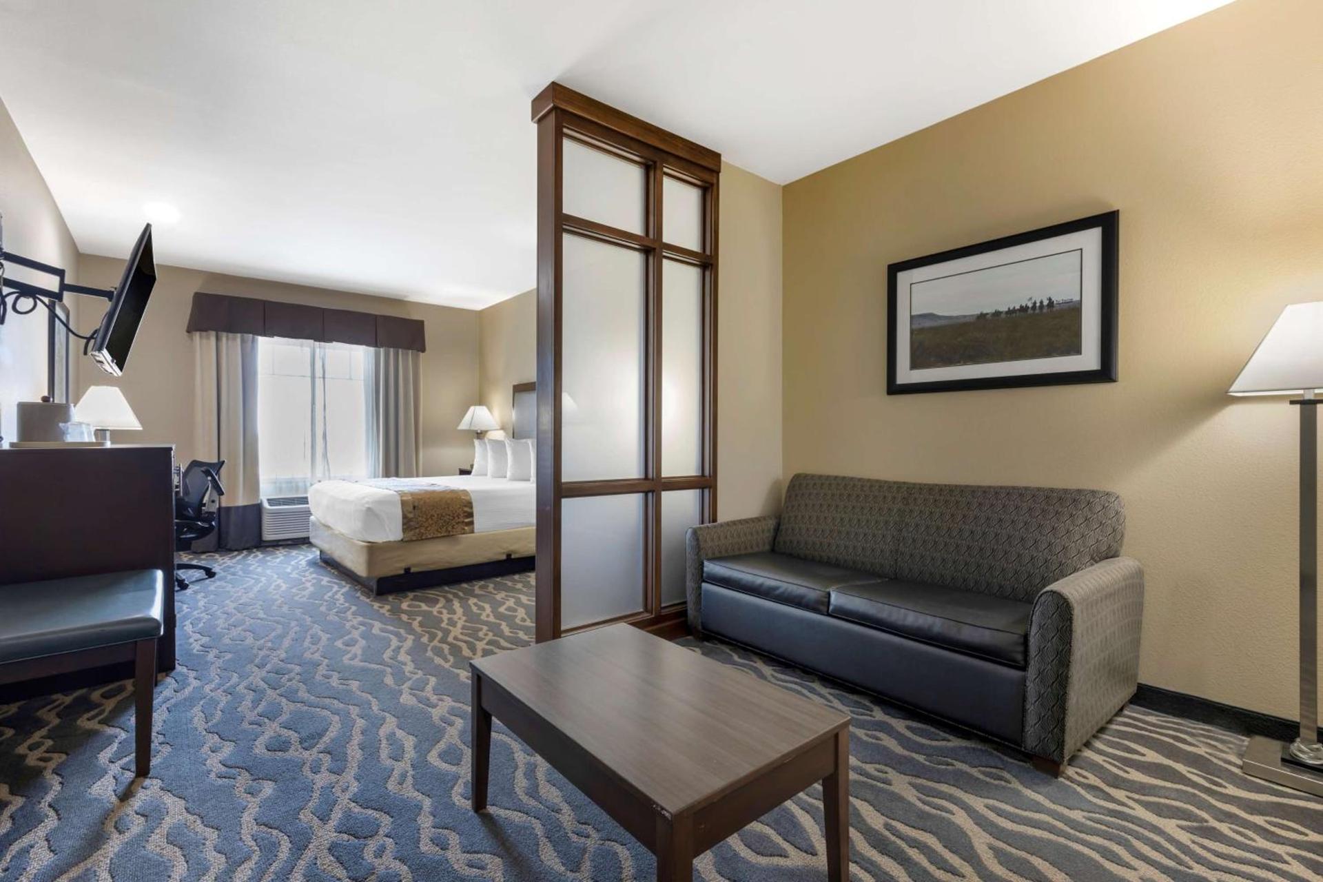 Best Western Plus Fort Stockton Hotel photo 38