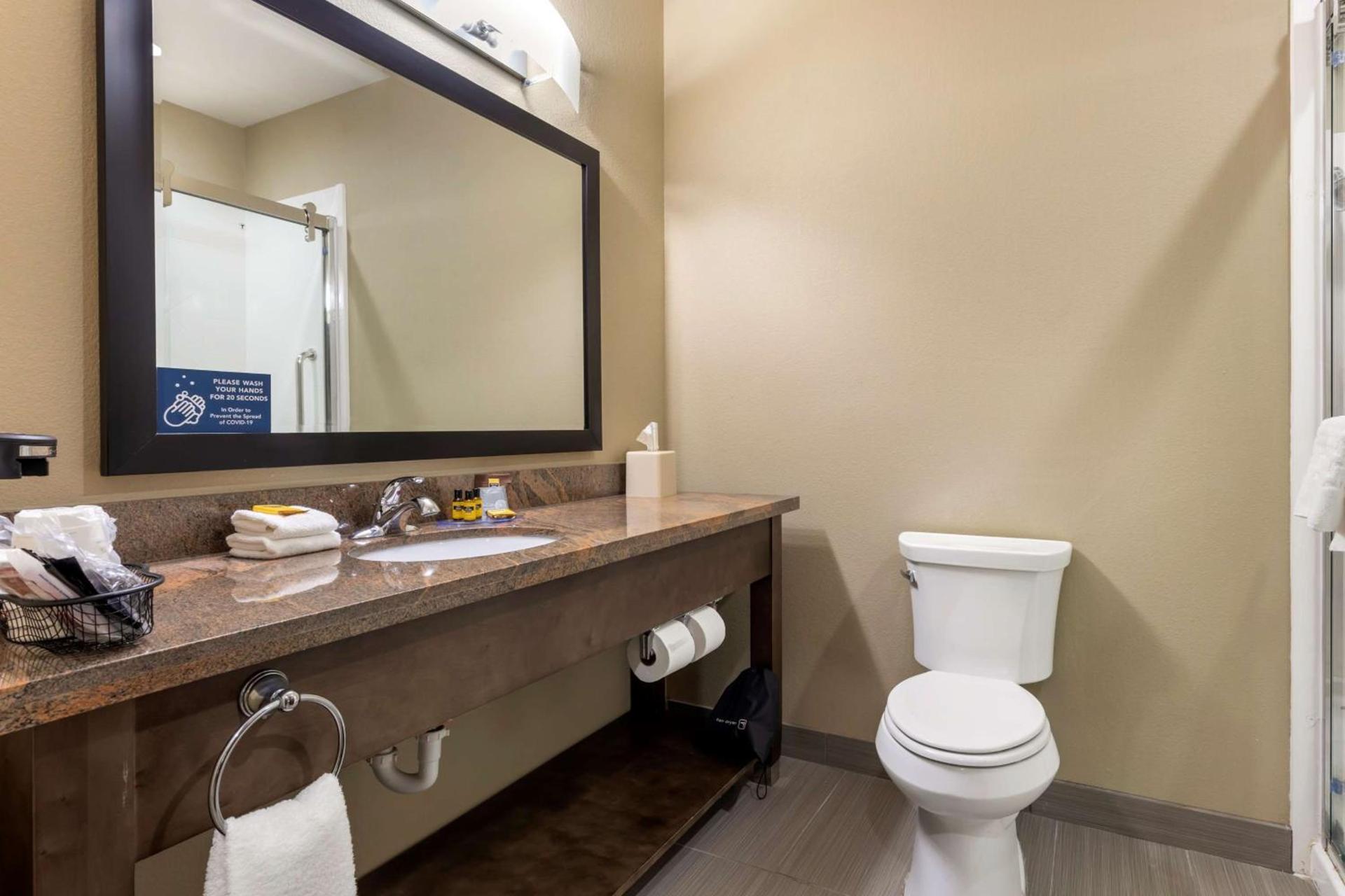 Best Western Plus Fort Stockton Hotel photo 21