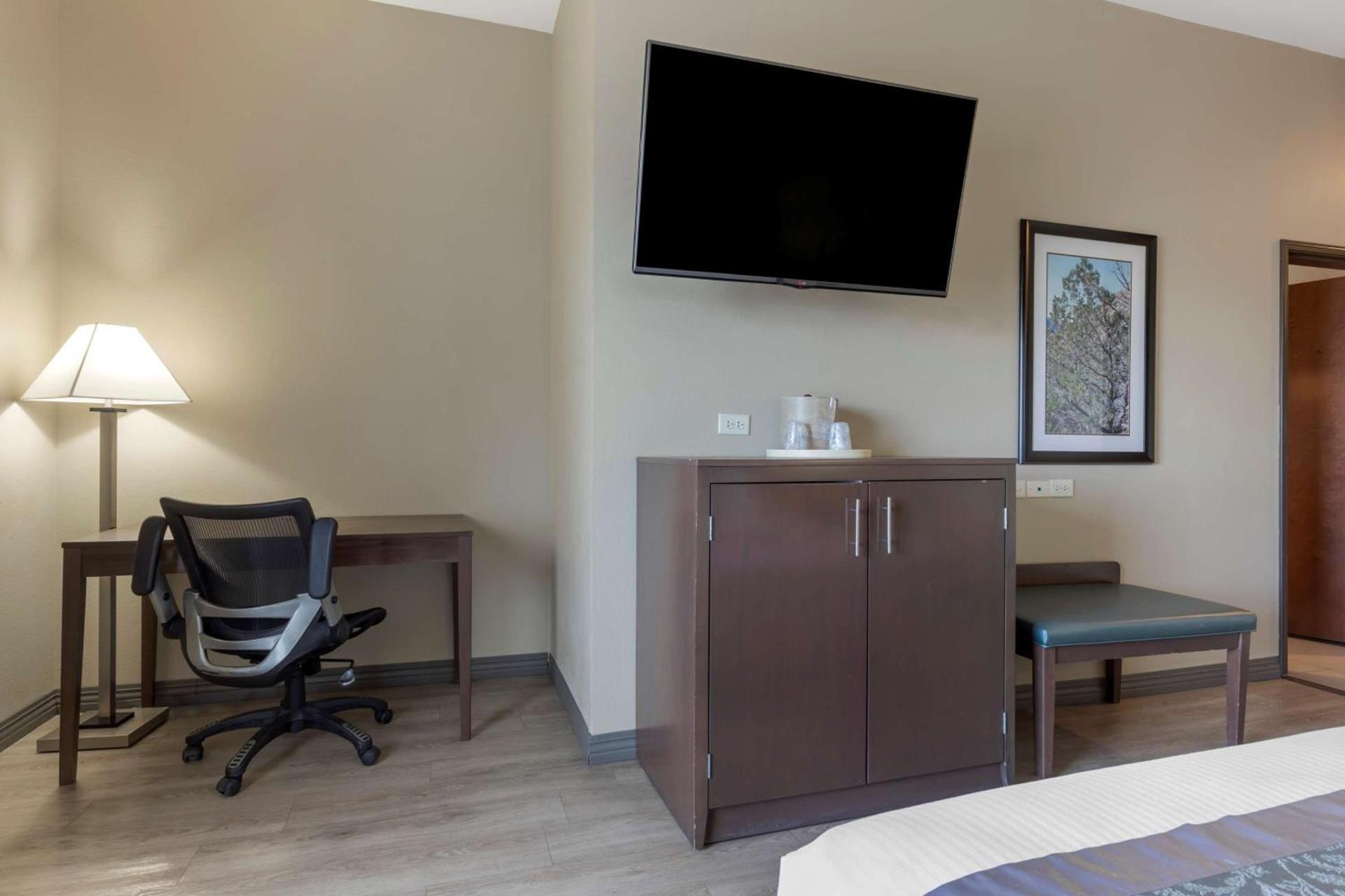 Best Western Plus Fort Stockton Hotel photo 28