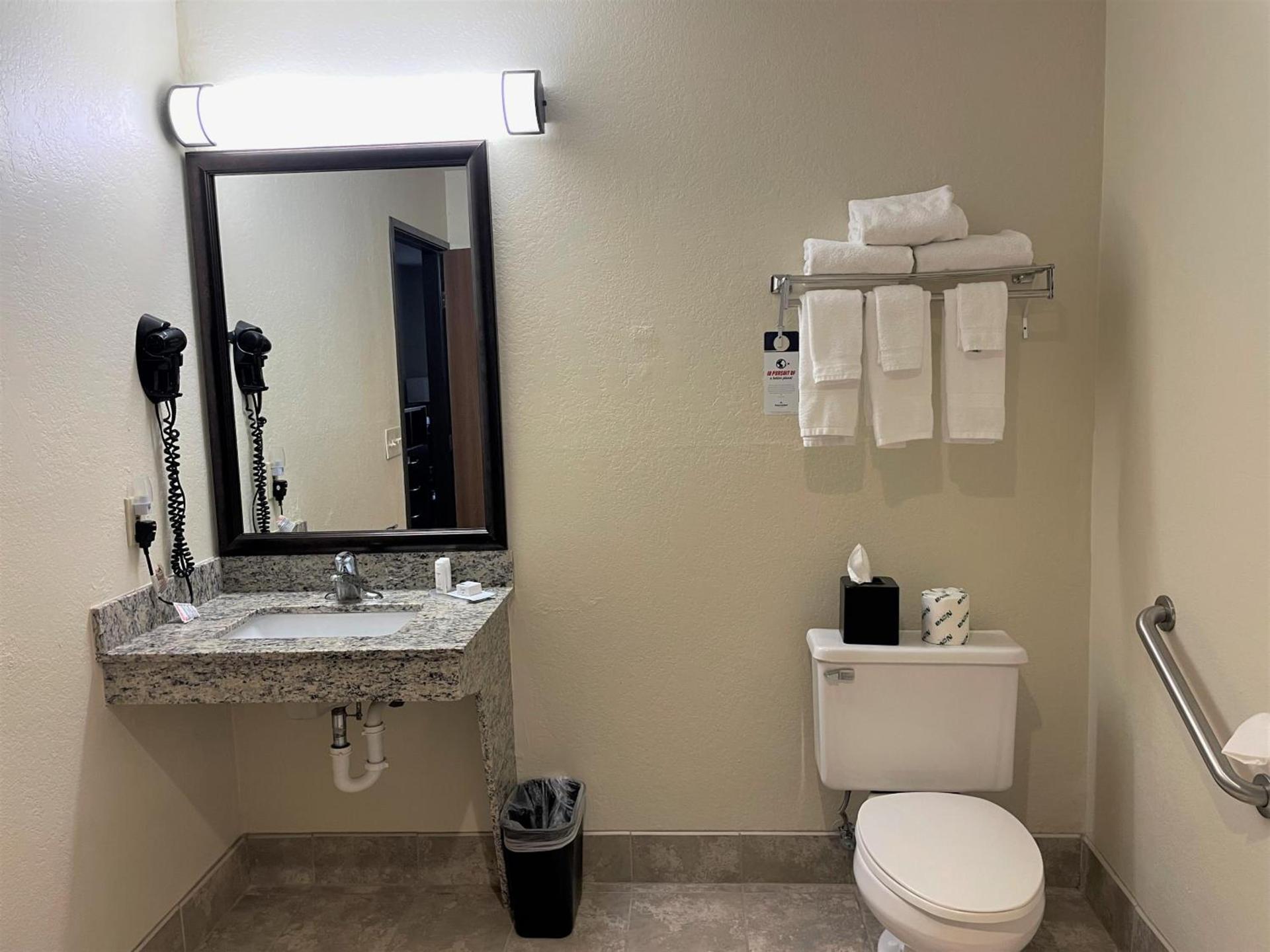Quality Inn Petoskey photo 14