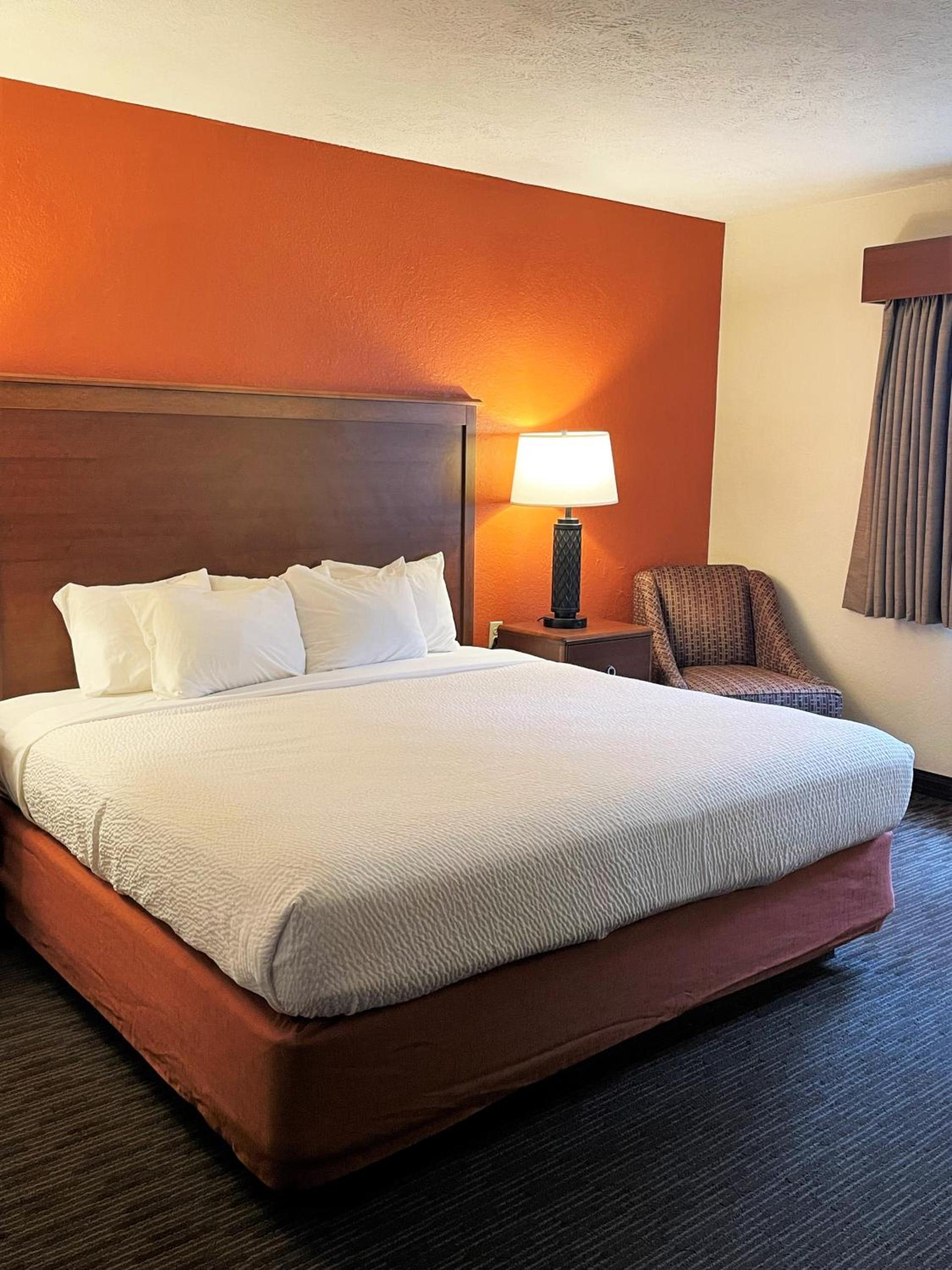 Quality Inn Petoskey photo 16
