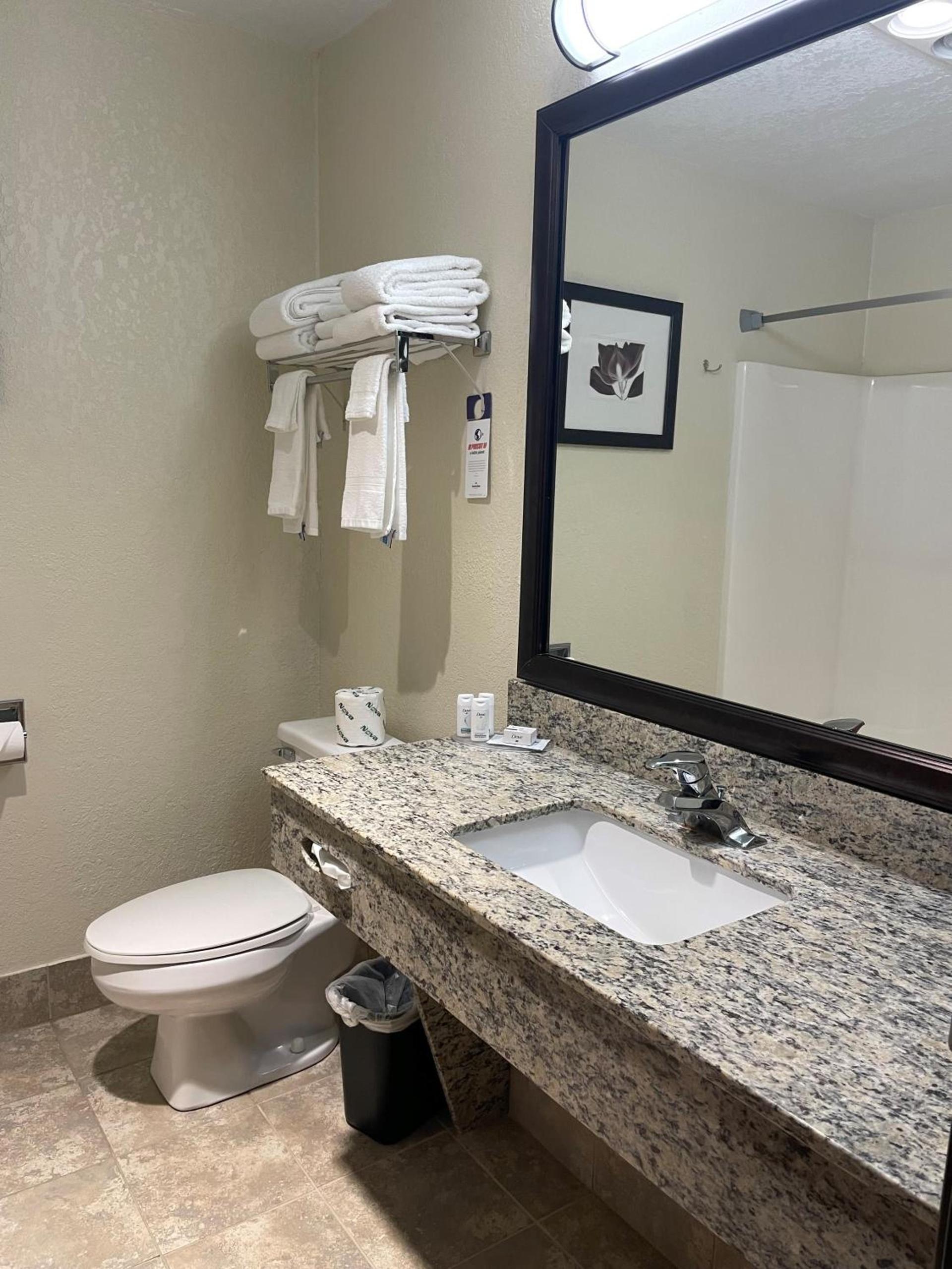 Quality Inn Petoskey photo 26