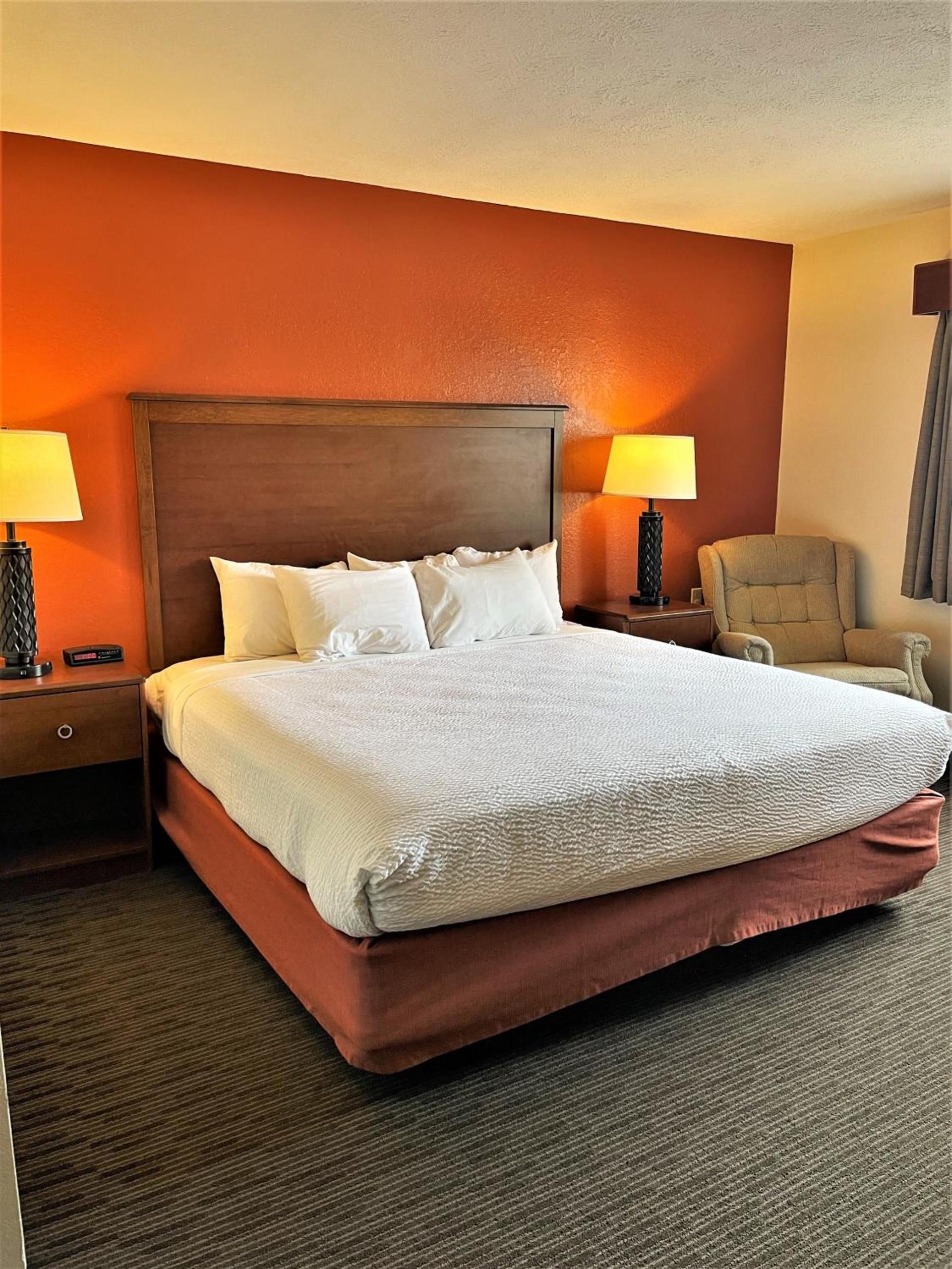 Quality Inn Petoskey photo 30