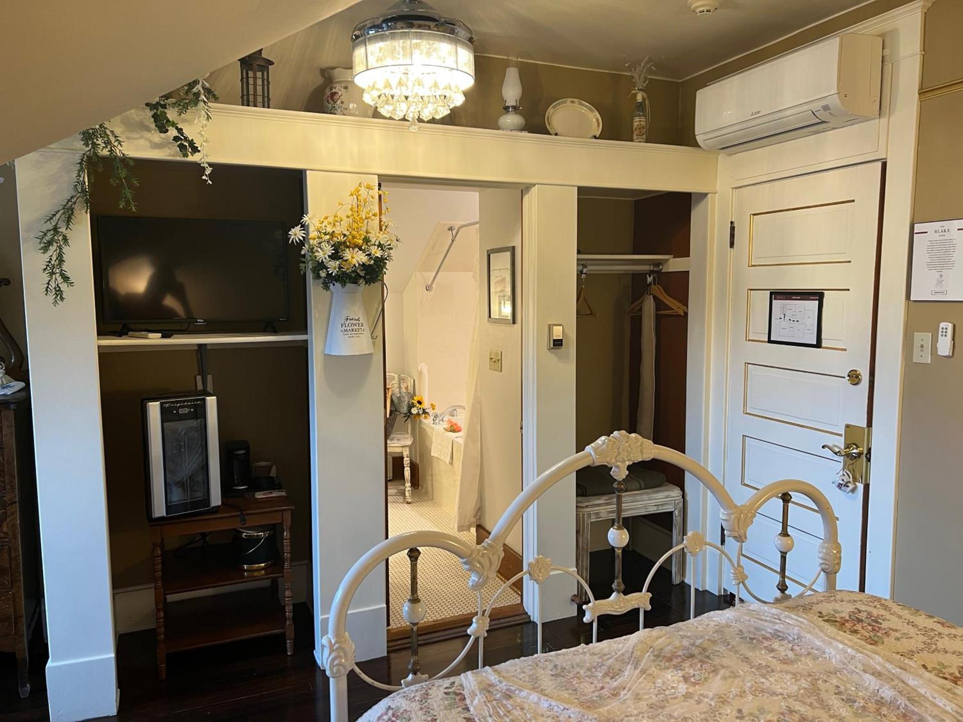 The Abriendo Inn photo 51