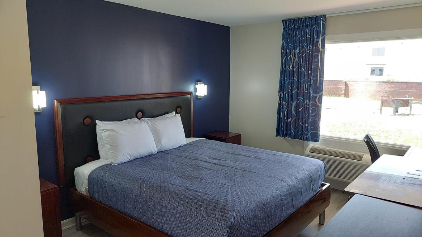 Economy 7 Inn Hampton photo 1
