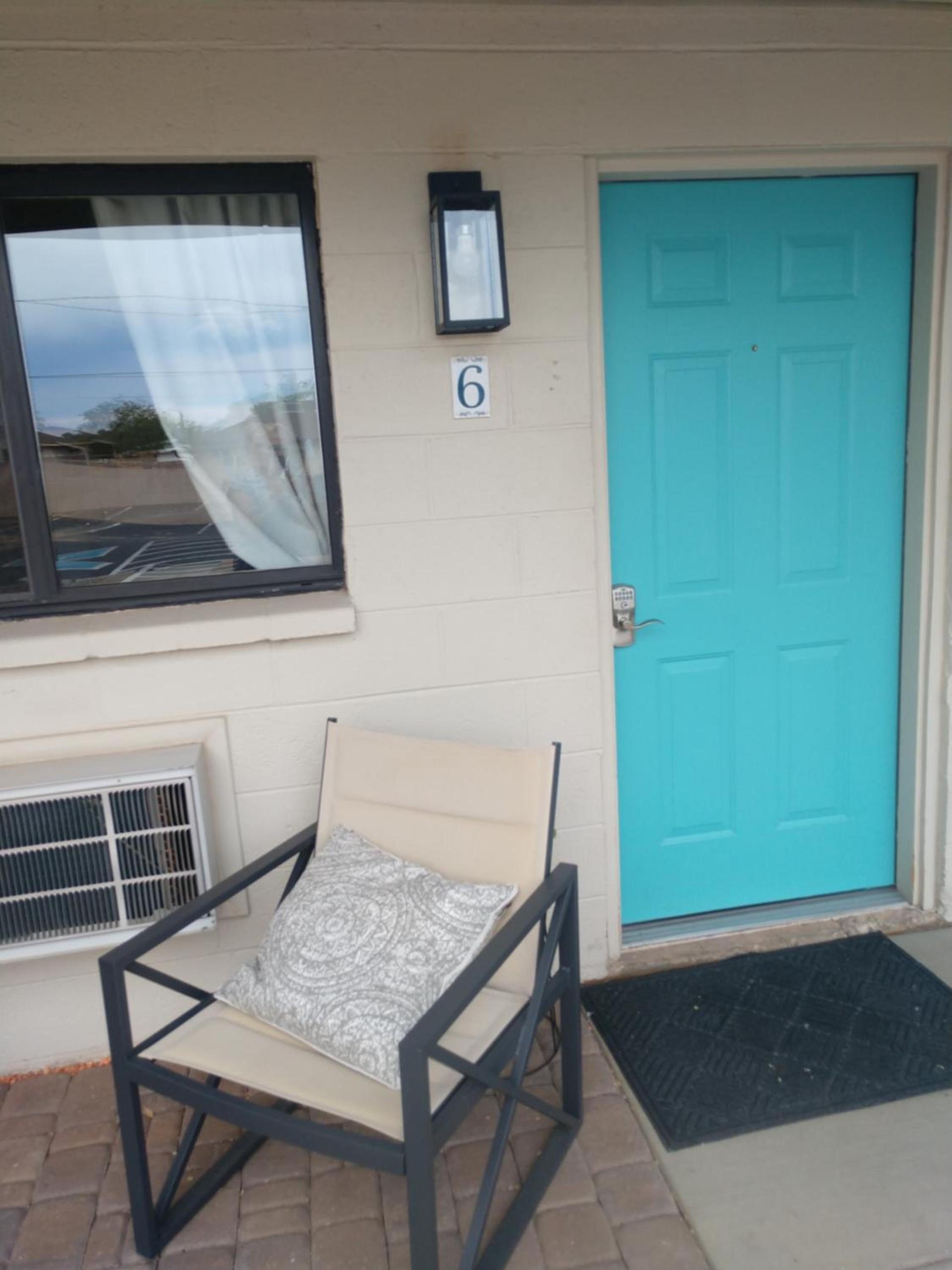 Red Rock Motel and Dam Motel photo 88