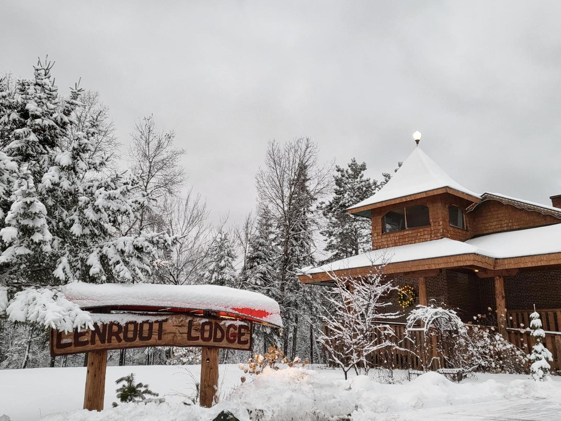 Lenroot Lodge photo 1