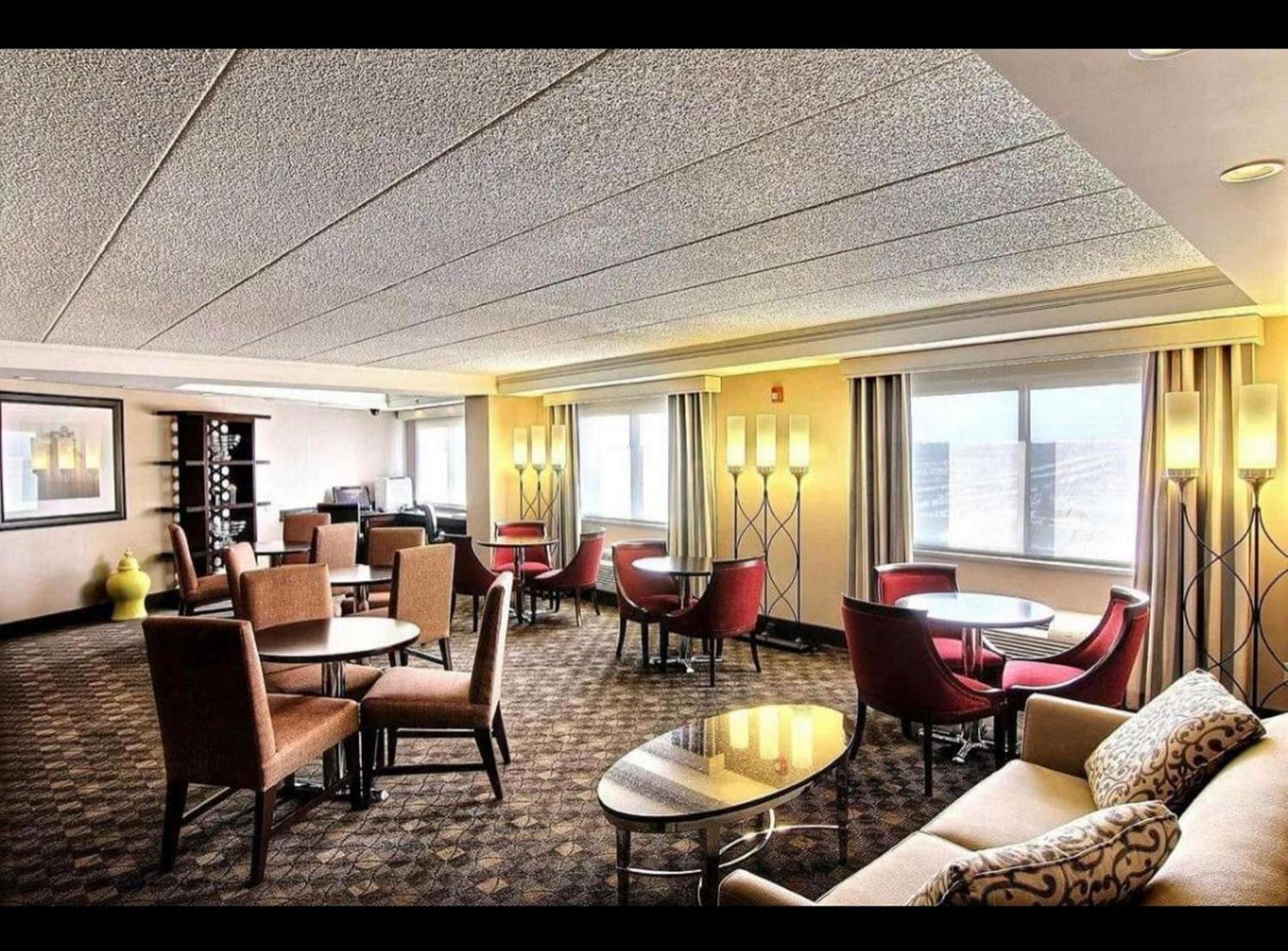 Wyndham Omaha Hotel - West Dodge photo 21