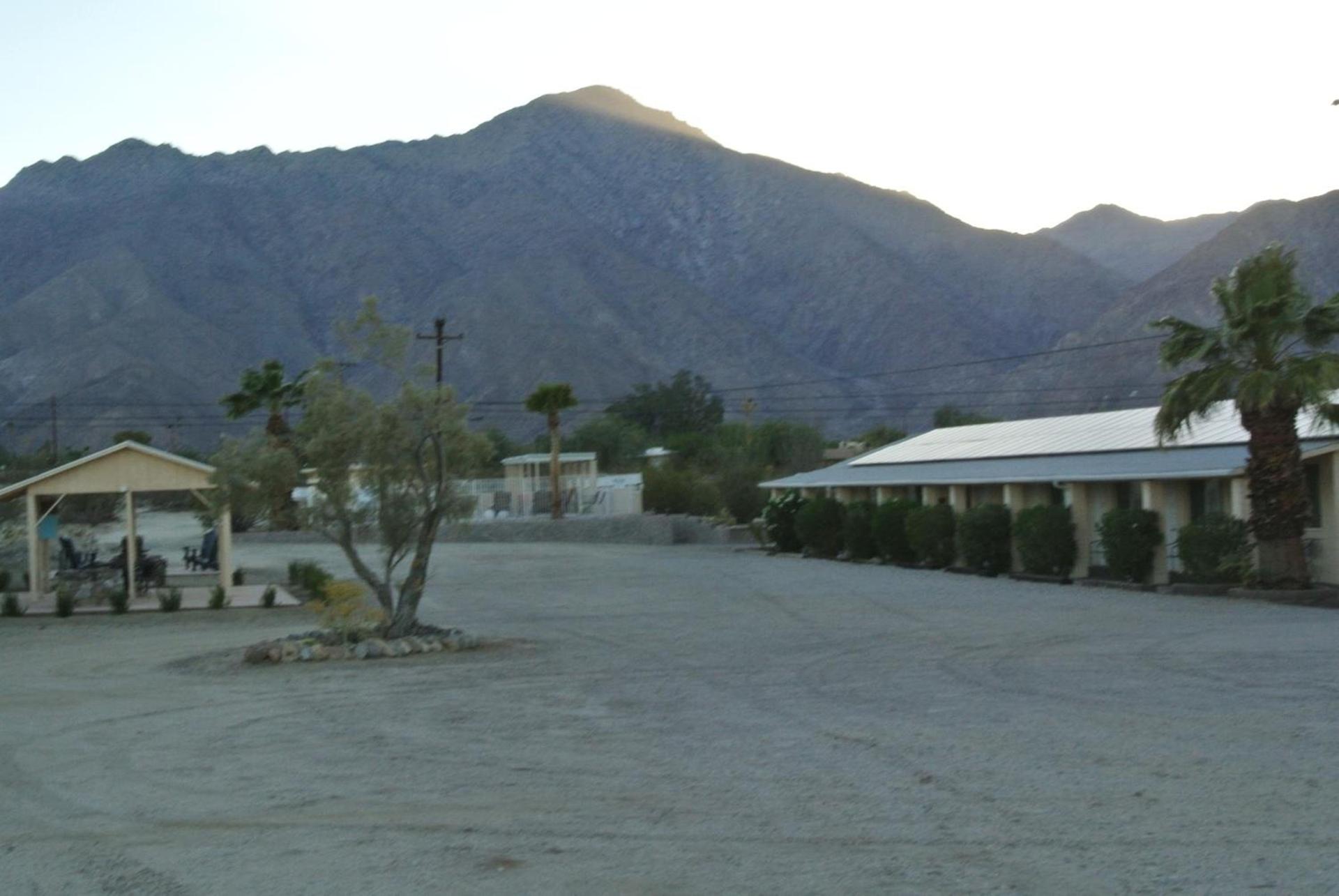 Borrego Springs Motel photo 9