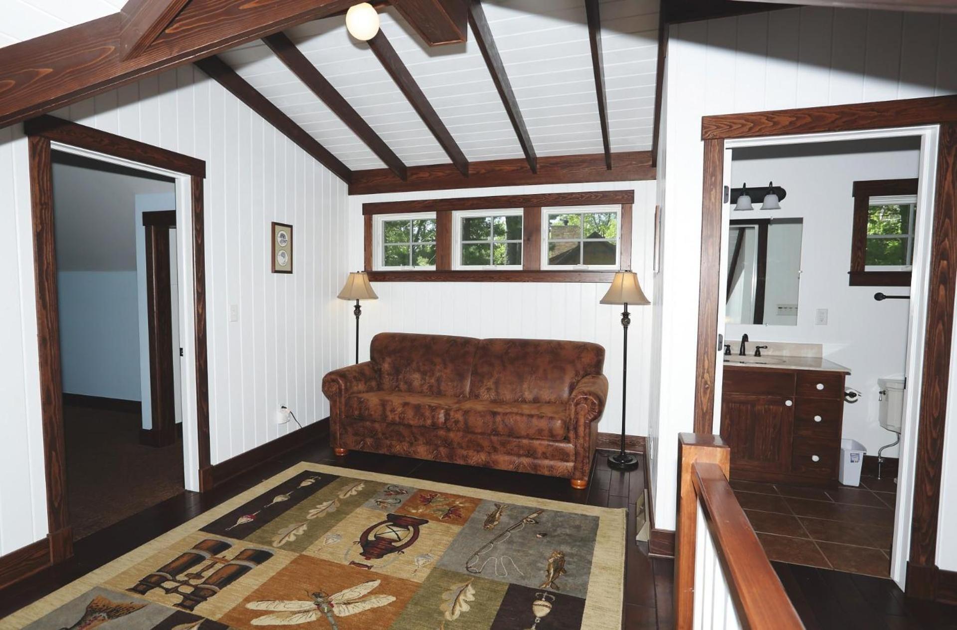 LilyPad Lodge photo 3