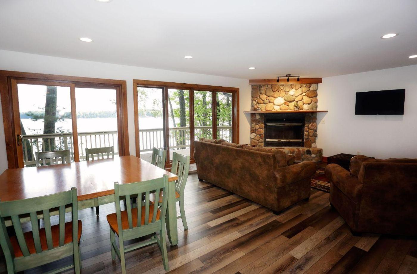 Eagle Bay photo 19