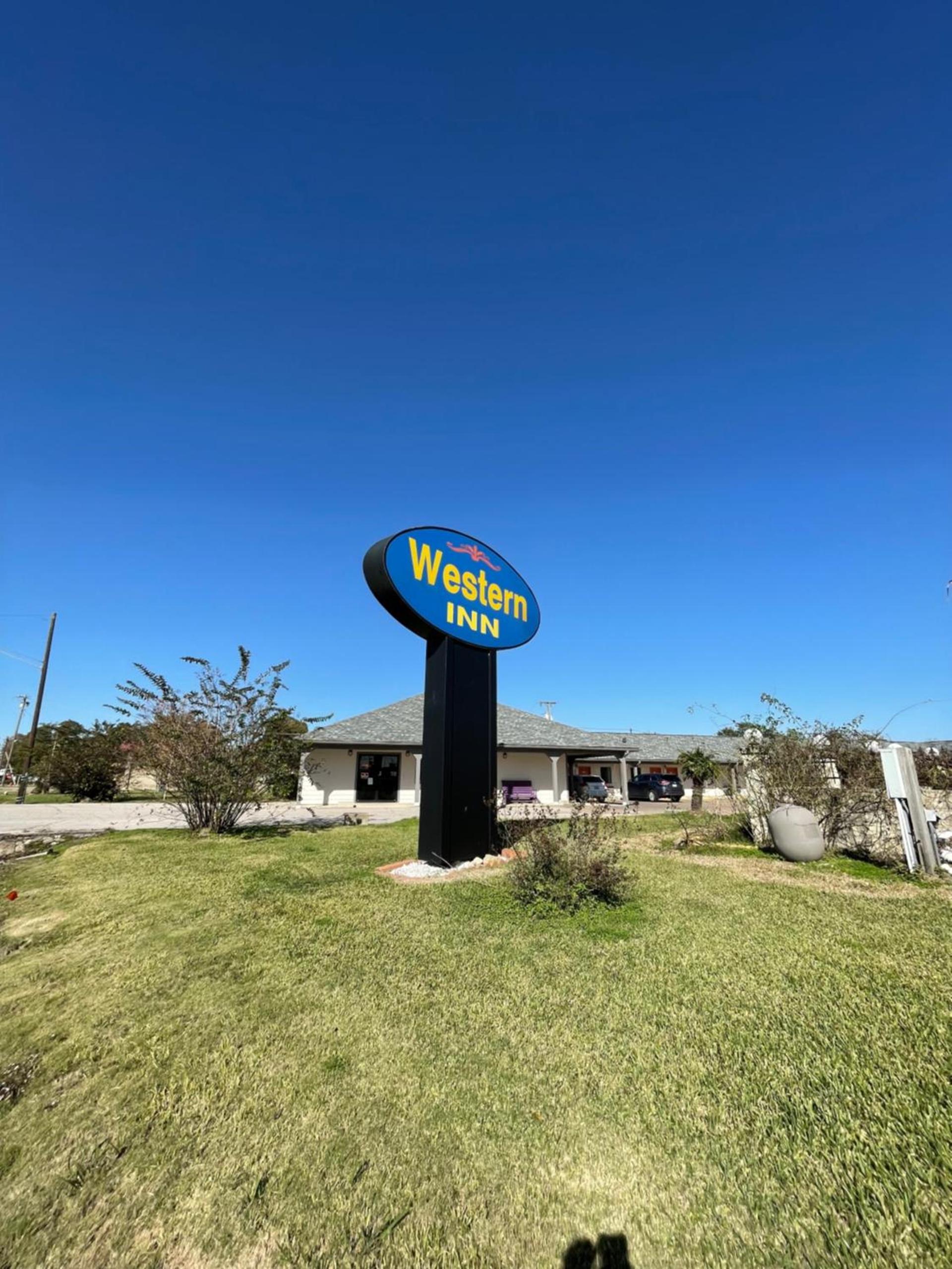 Western Inn photo 40