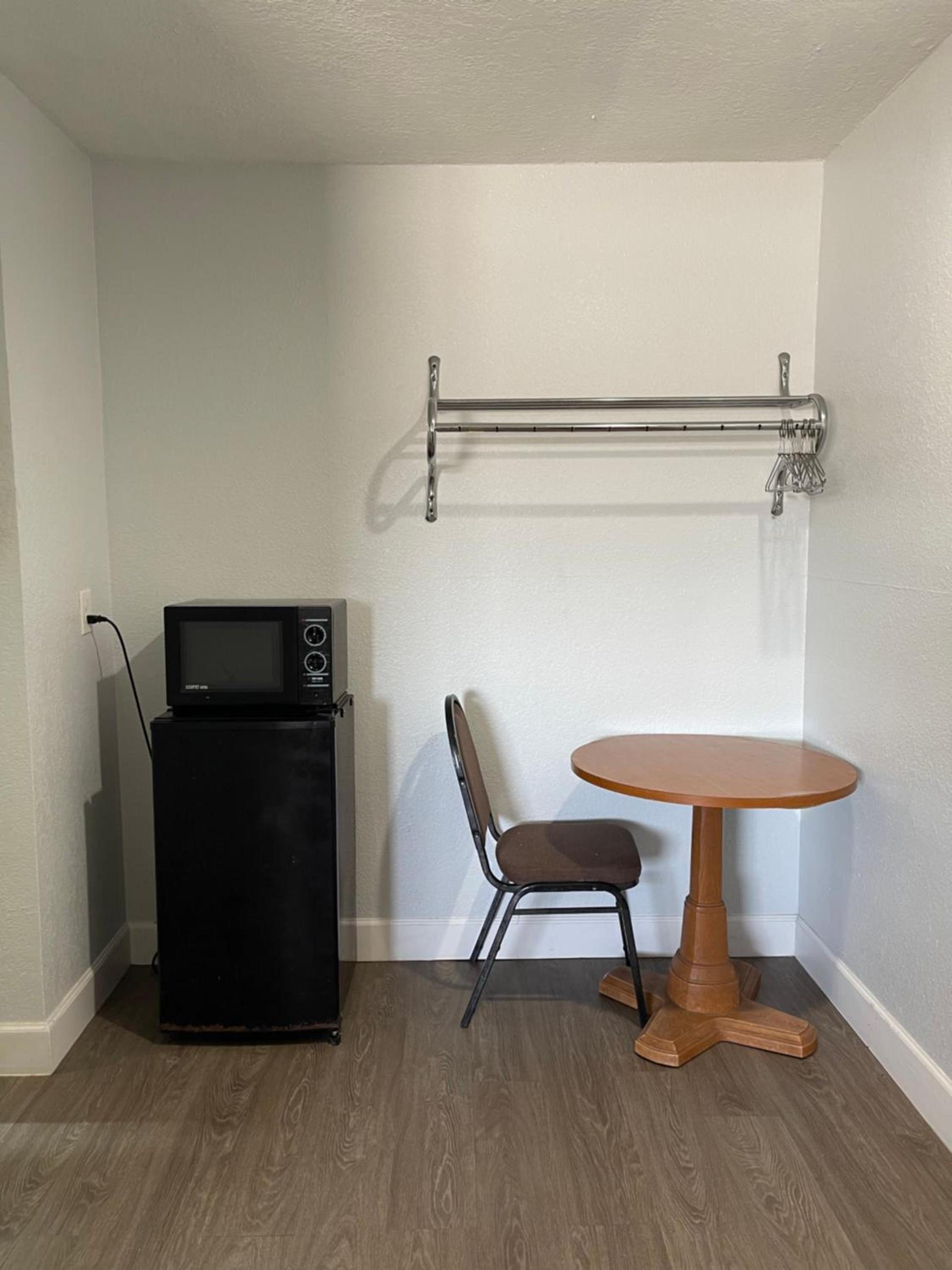 Western Inn photo 36