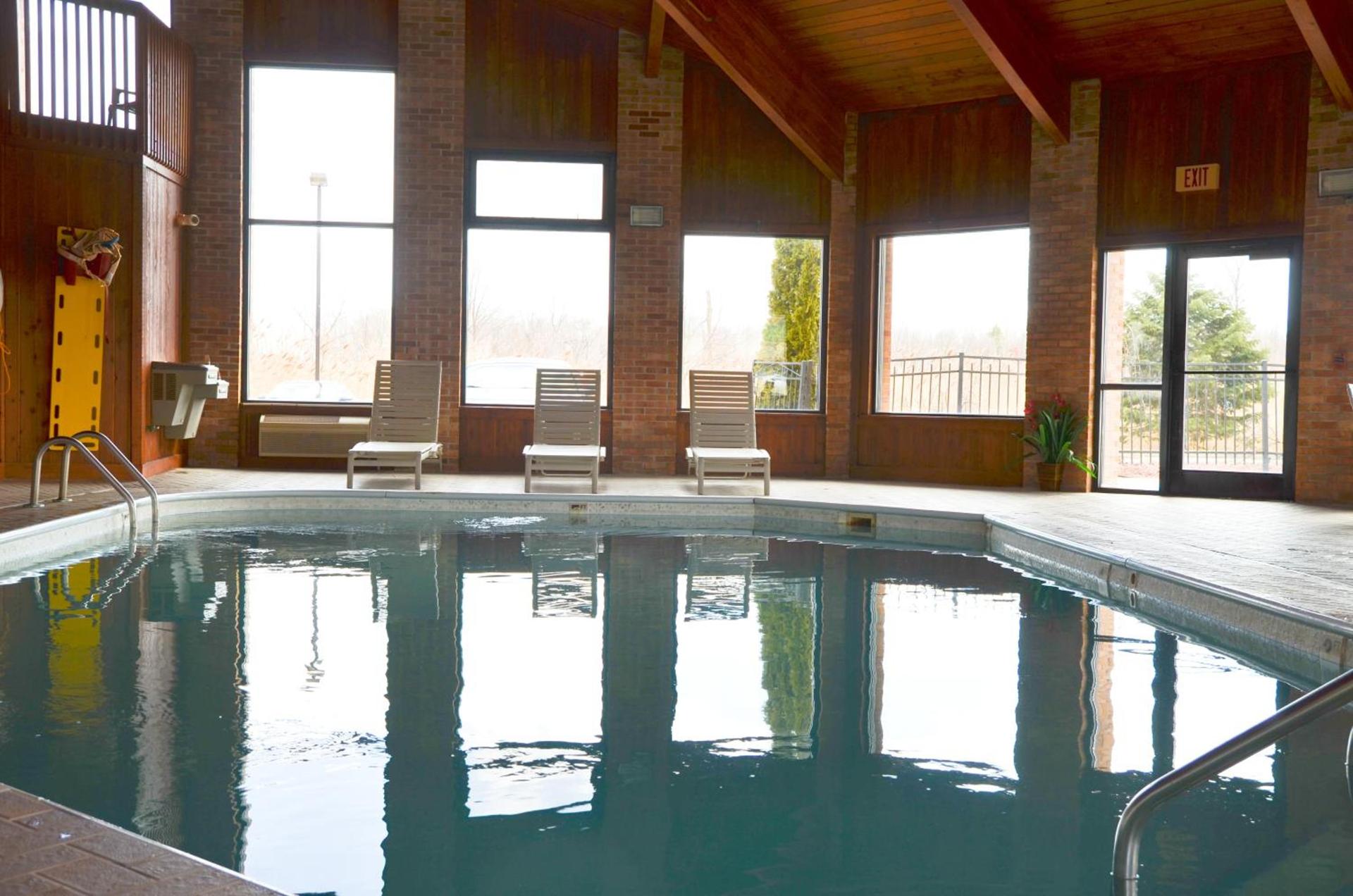 Baymont by Wyndham Port Huron photo 12