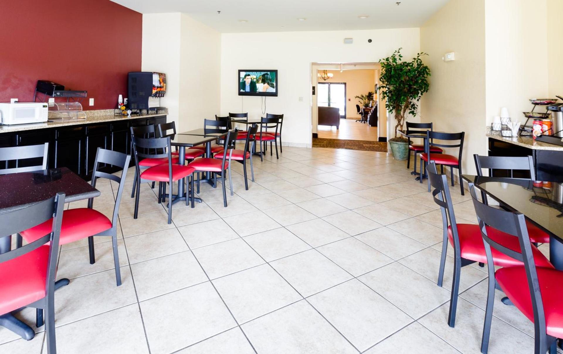 Red Roof Inn PLUS+ Danville, KY photo 38